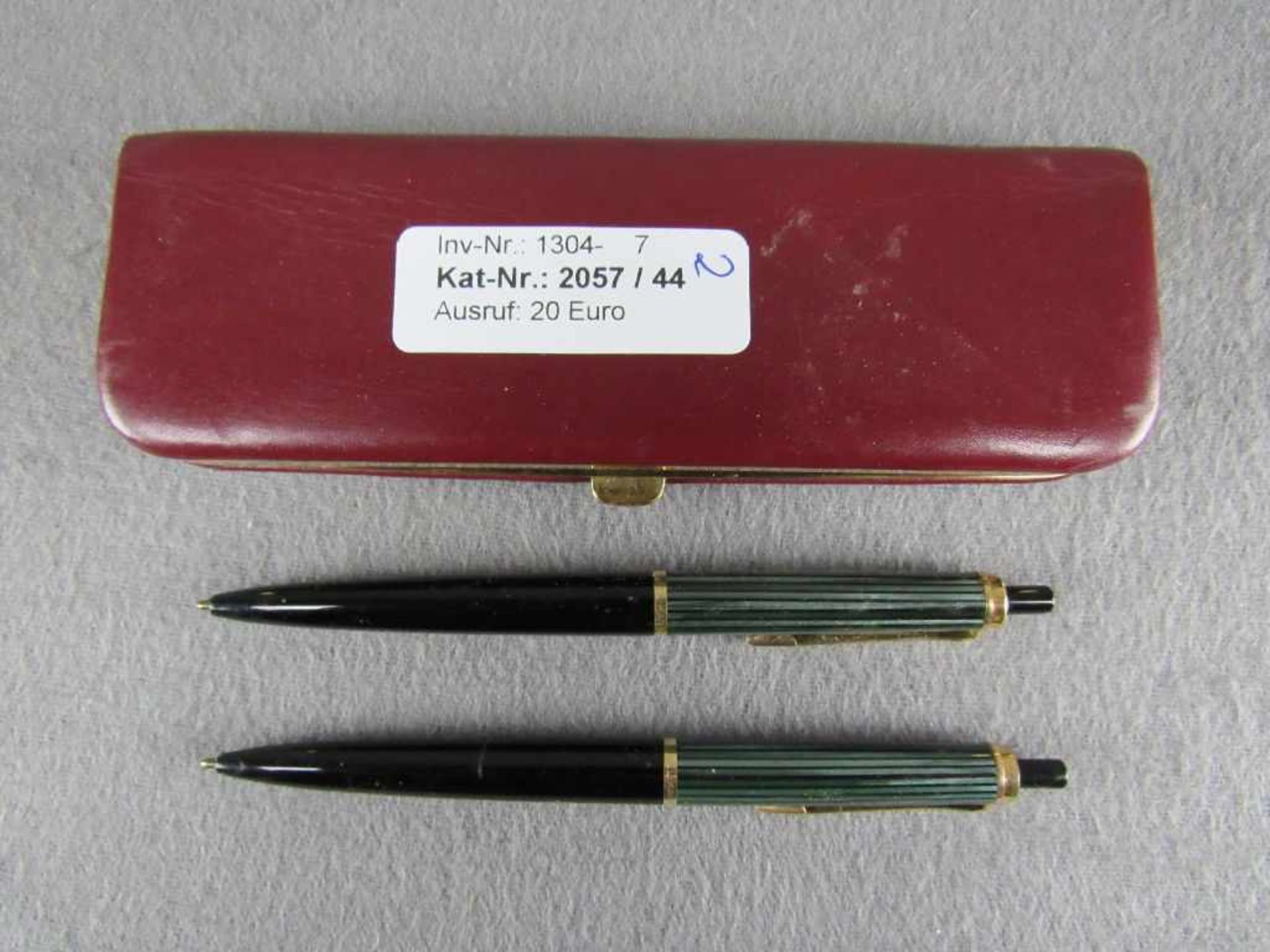 Zwei Kugelschreiber Pelikan Vintage Modell:455