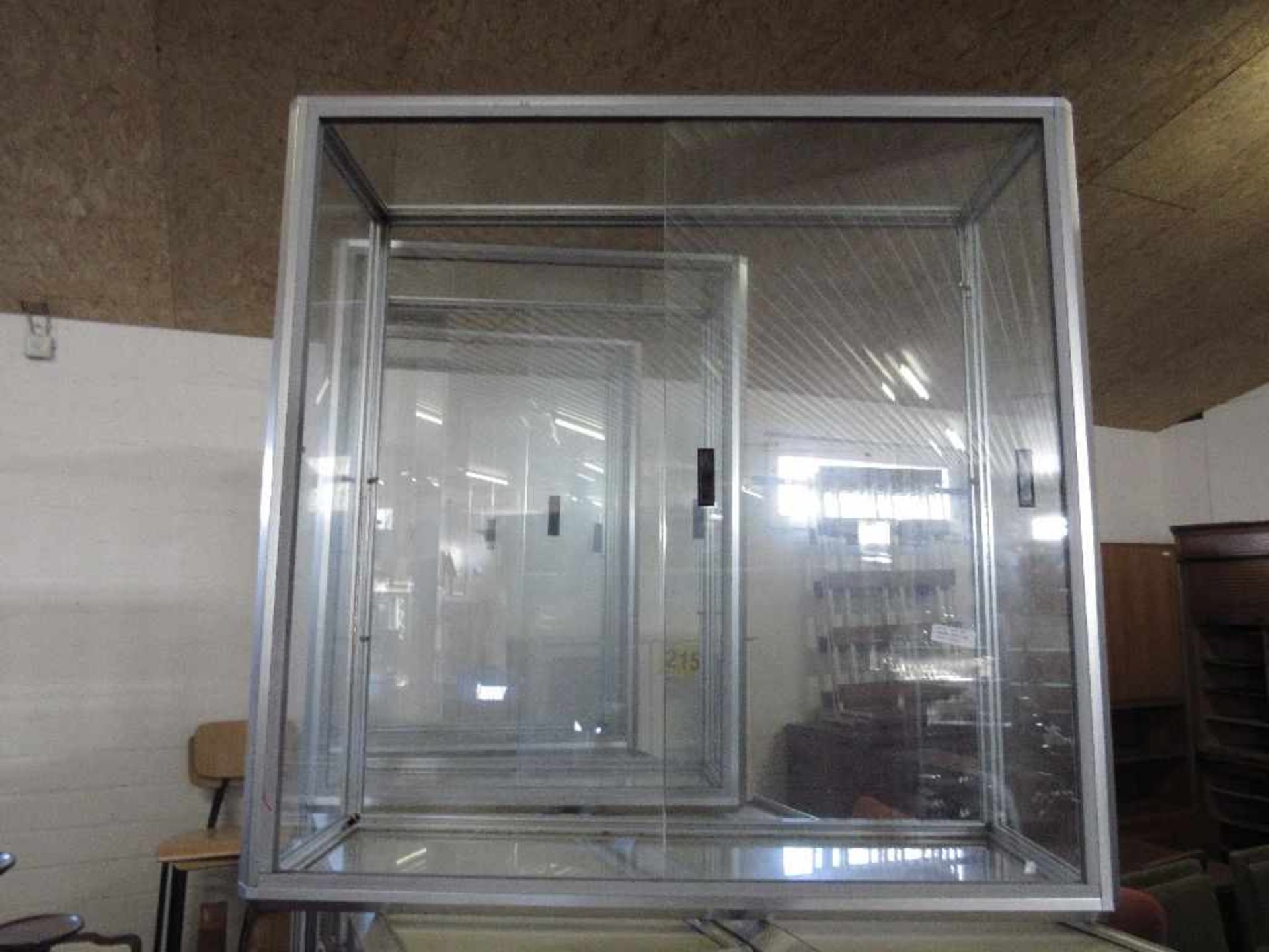Verkaufsvitrine Glas Metall Schiebetüren 105x98x38cm<