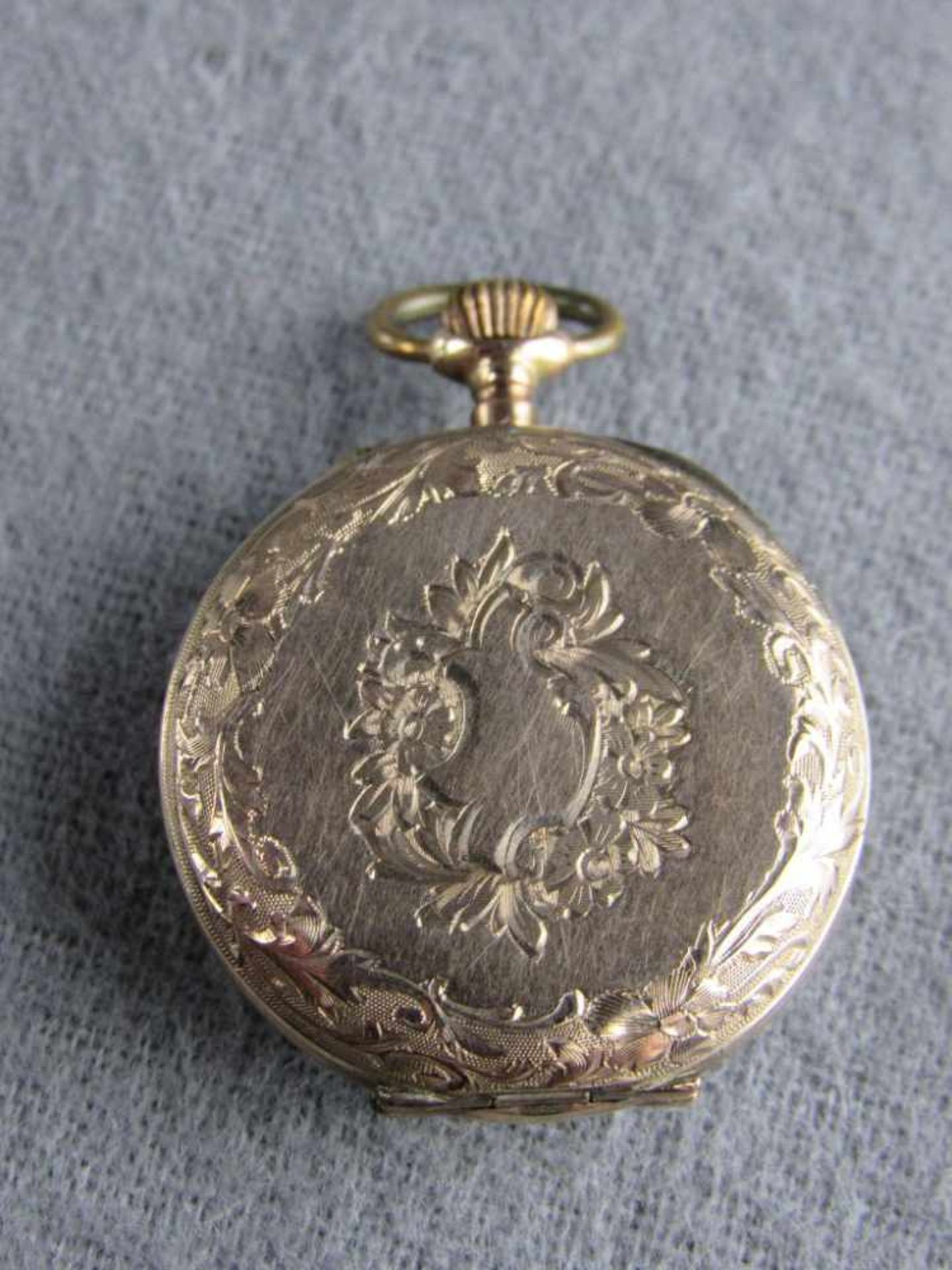 Kleine Damentaschenuhr wohl Gold um 1900 ungeprüft läuft an<b - Image 2 of 3