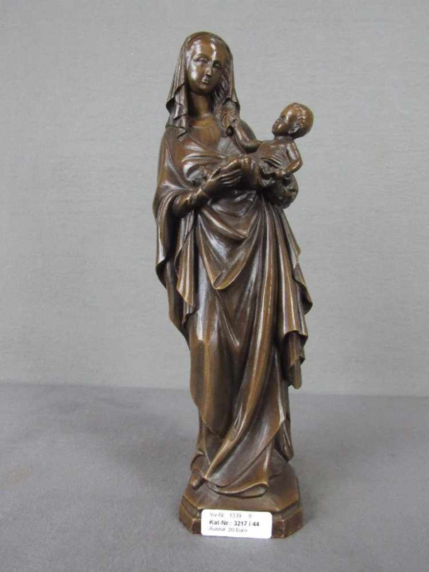 Skulptur Madonna fein geschnitzt 38 cm hoch