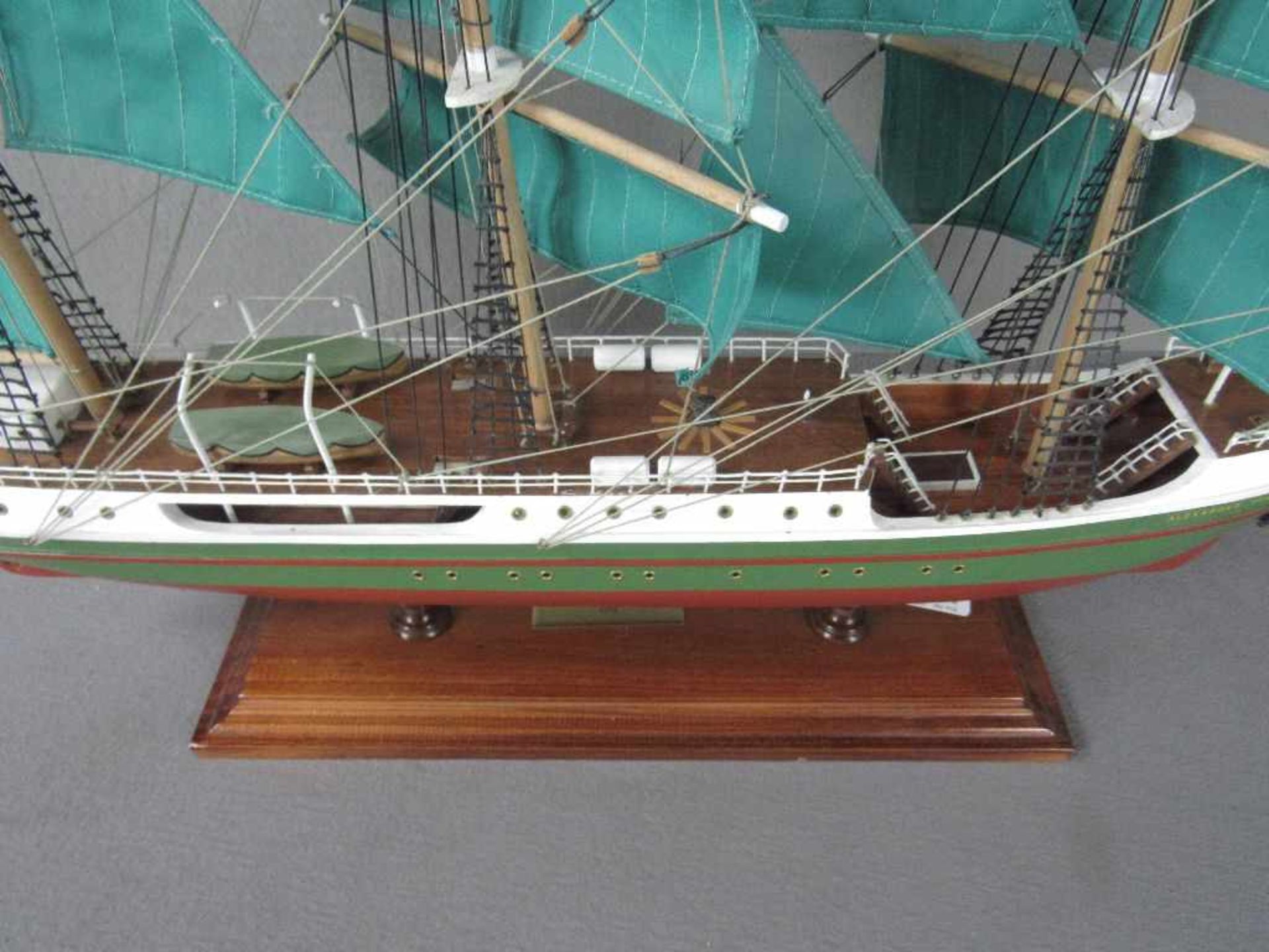 Schönes Modellschiff Holz Länge:74cm - Bild 6 aus 7