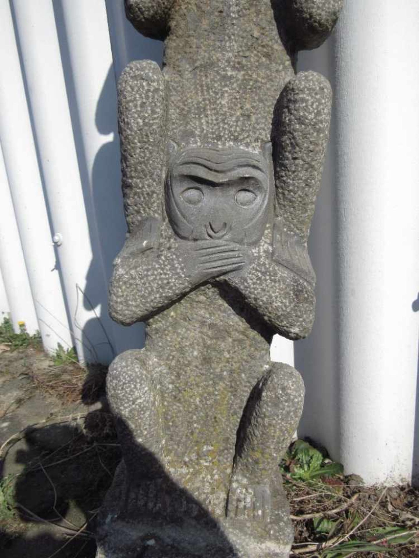 Schöne Granitskulptur die drei Affen handgeschlagen ca.100cm hoch - Bild 2 aus 7