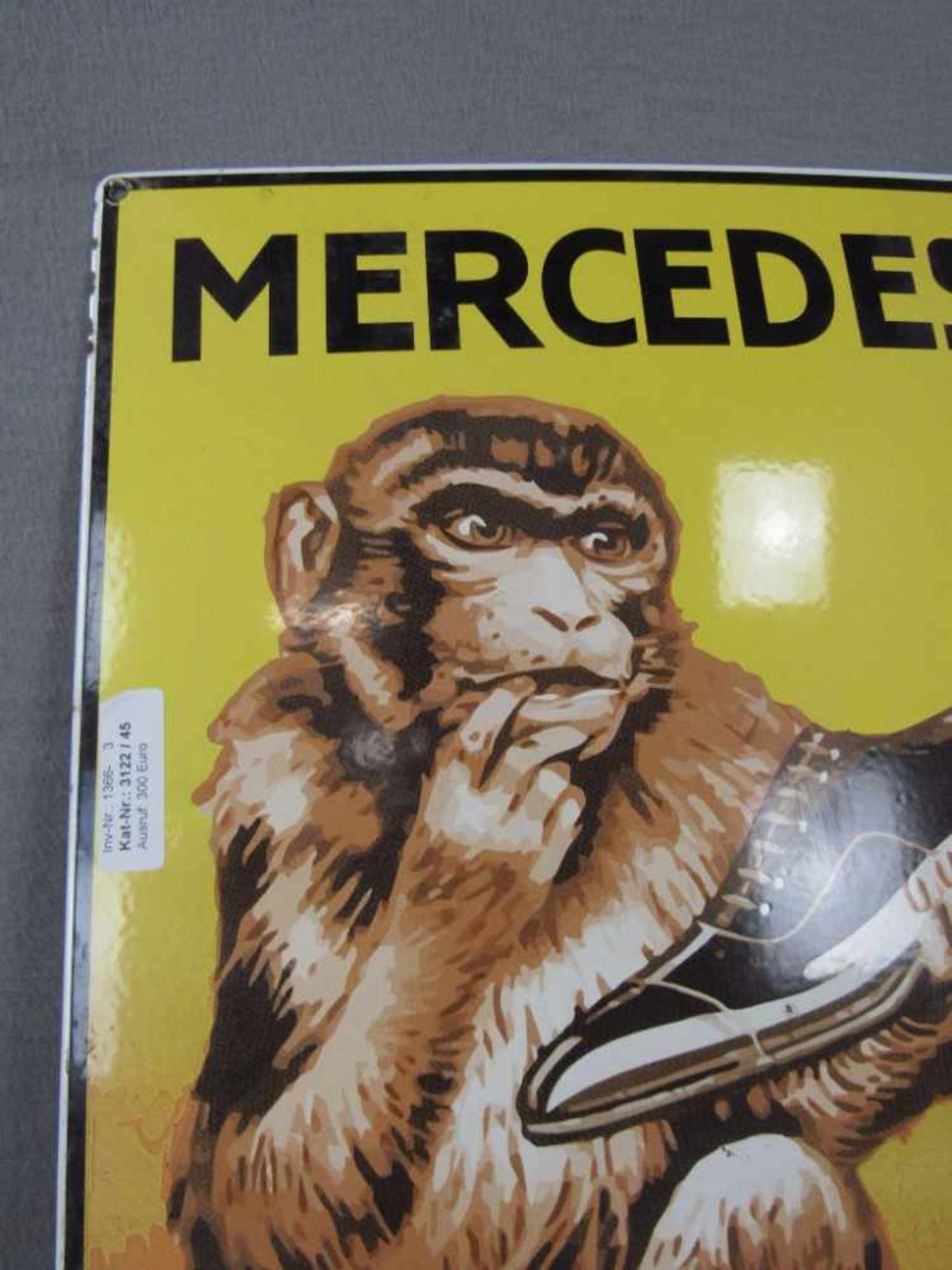 Emailleschild Mercedes der sogenannte Mercedes Affe Ecken leicht gesprungen und rostig 50x33,5cm - Bild 3 aus 5