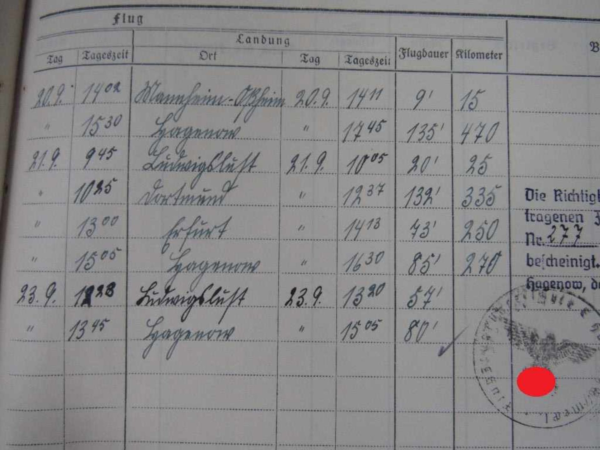 Zwei Flugbücher Deutsche Luftwaffe 2.WK komplett gefüllt und beschrieben aus dem Nachlaß eines - Bild 3 aus 12