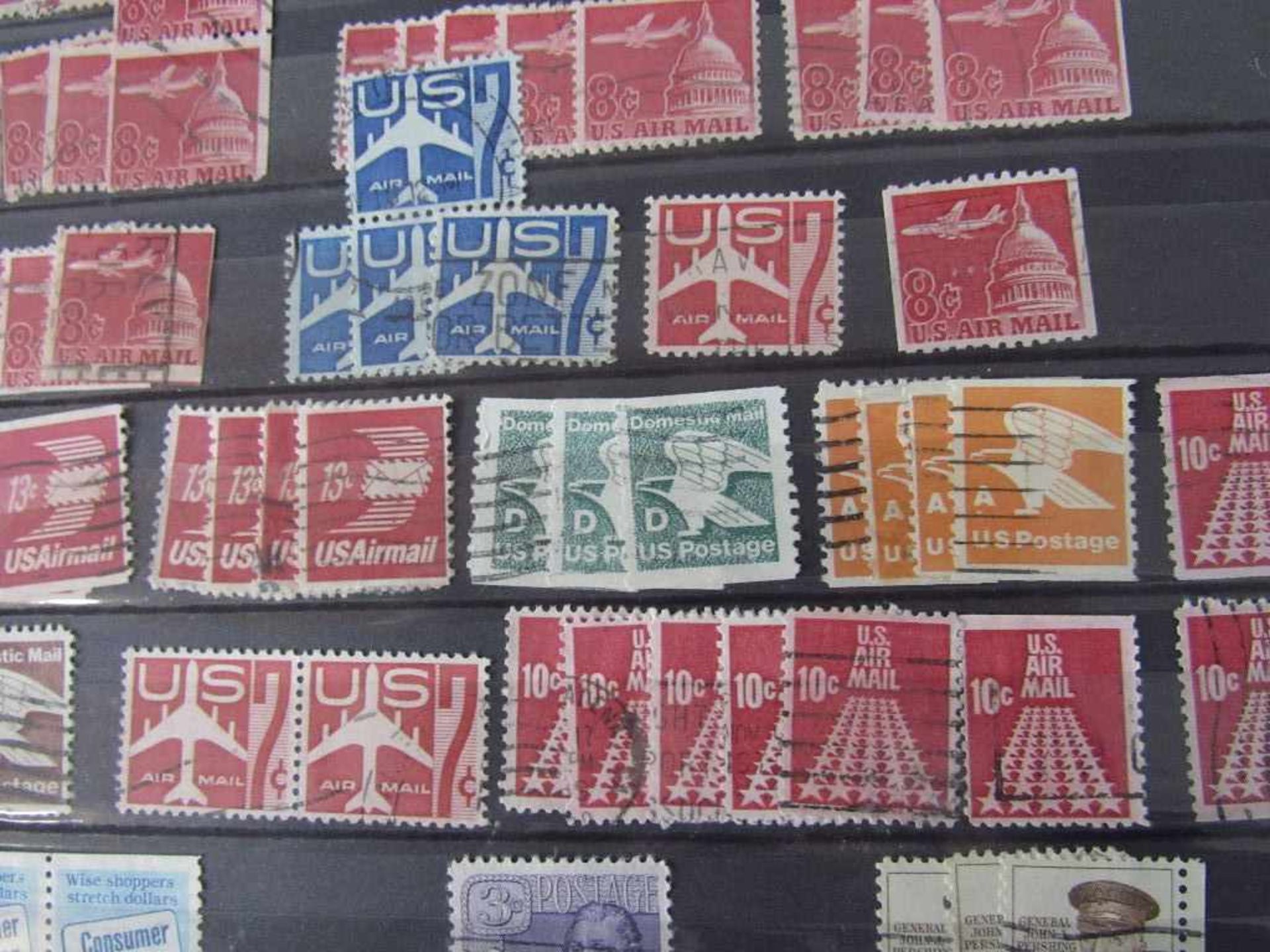 Konvolut acht Briefmarkenalben alle Welt - Bild 12 aus 14