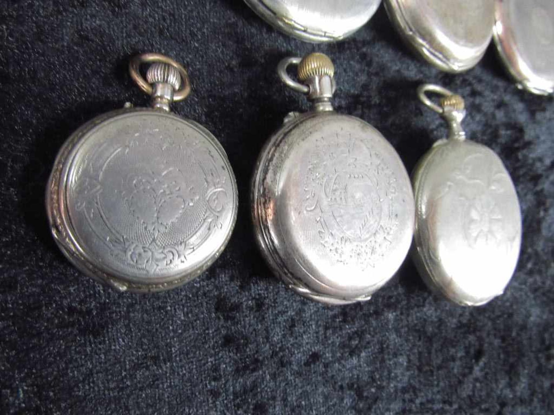 Konvolut von sieben Taschenuhren teilweise Silber alle antik ungeprüft - Image 5 of 7