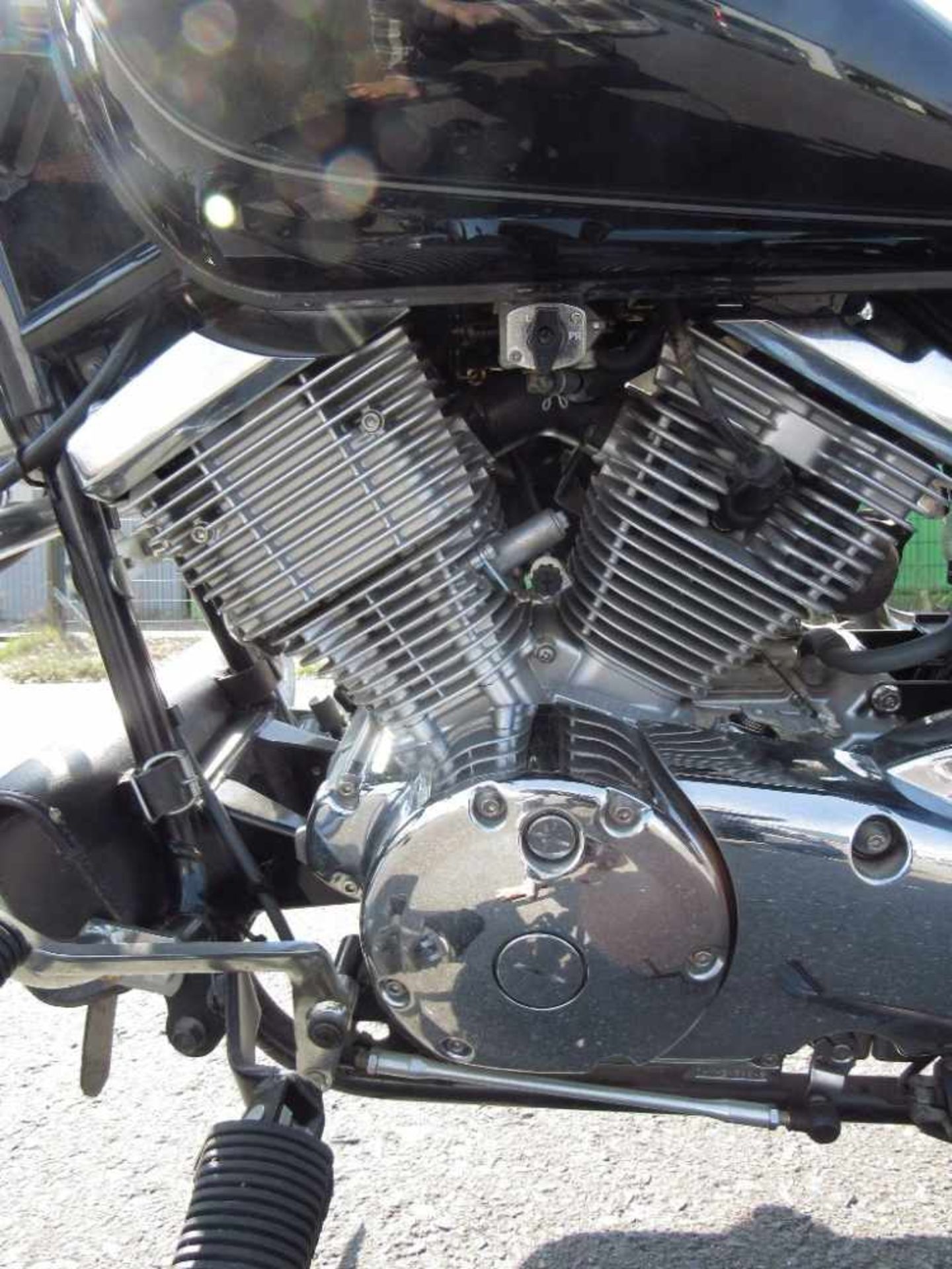 Yamaha Motorrad XVS125H guter Zustand läuft Batterie muss erneuert werden stand 2 jahre - Bild 14 aus 25