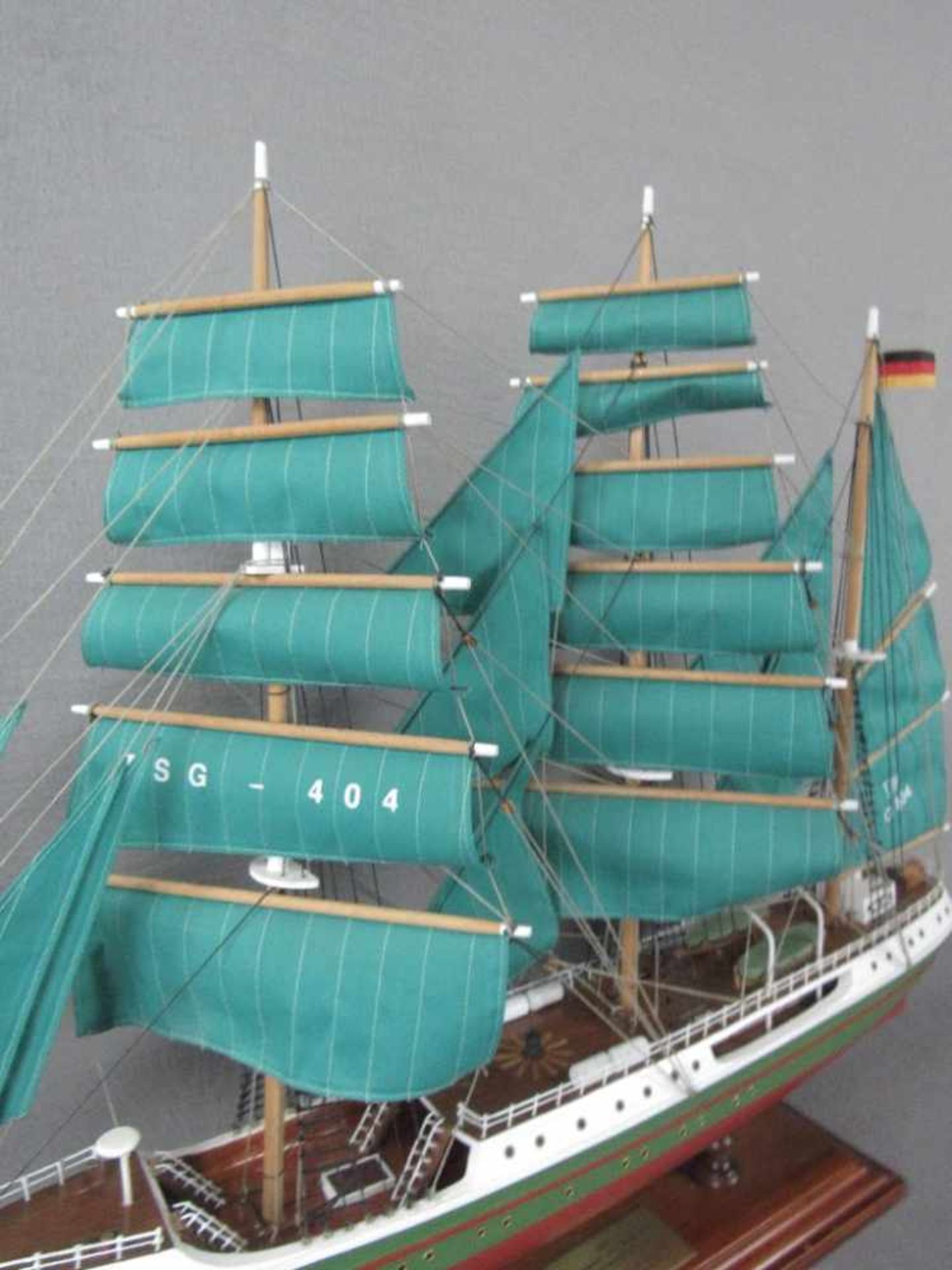 Schönes Modellschiff Holz Länge:74cm - Bild 4 aus 7