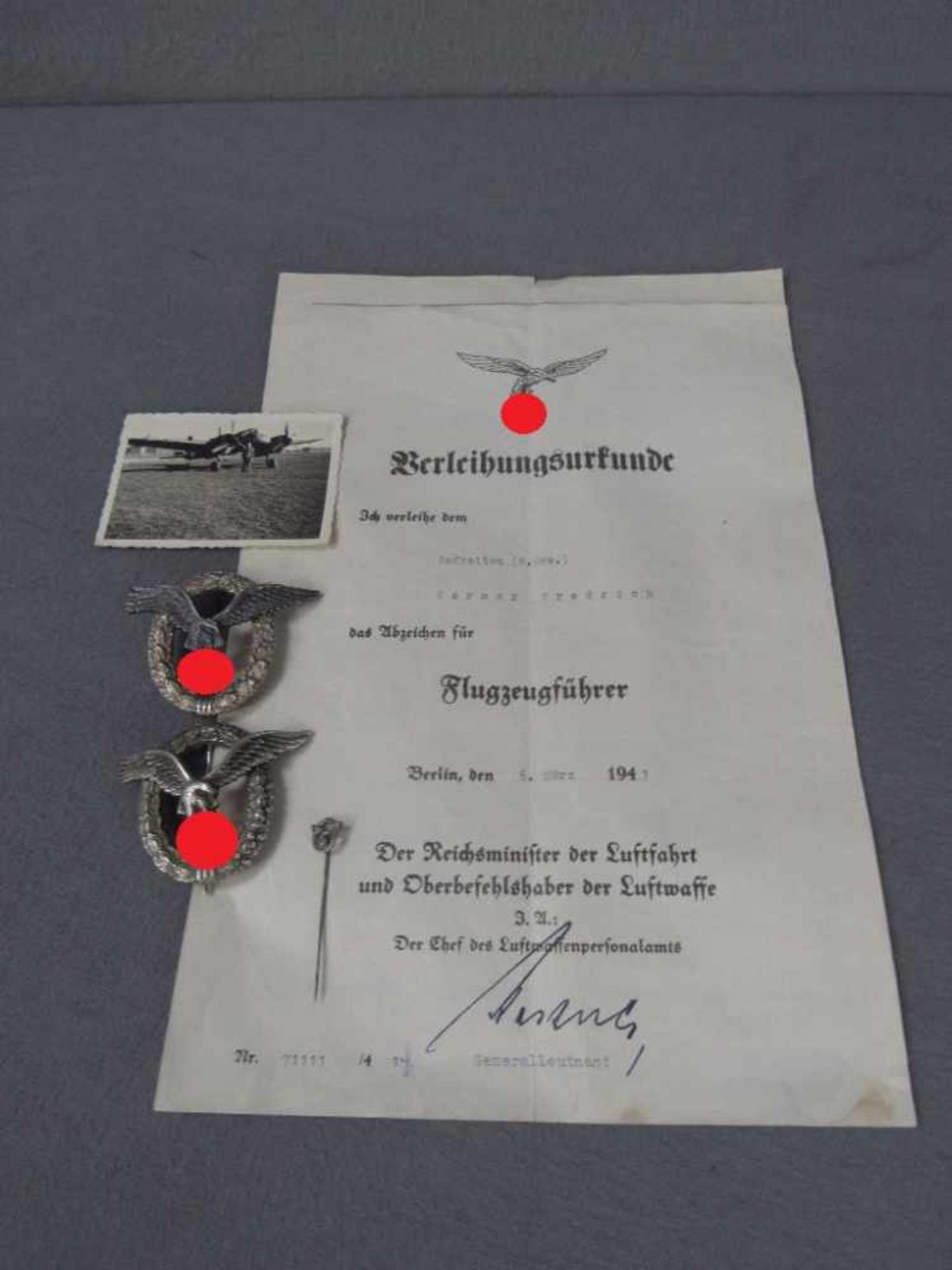 Orden Drittes Reich Luftwaffe zwei Flugzeugführerabzeichen + Miniatur + Verleihungsurkunde +