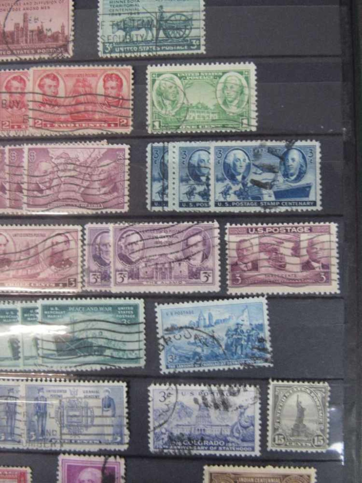 Konvolut acht Briefmarkenalben alle Welt - Bild 13 aus 14