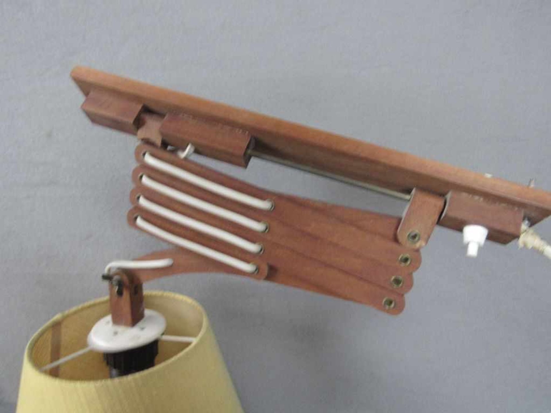 Zwei Danish Design Teak Scherenlampen - Bild 3 aus 4