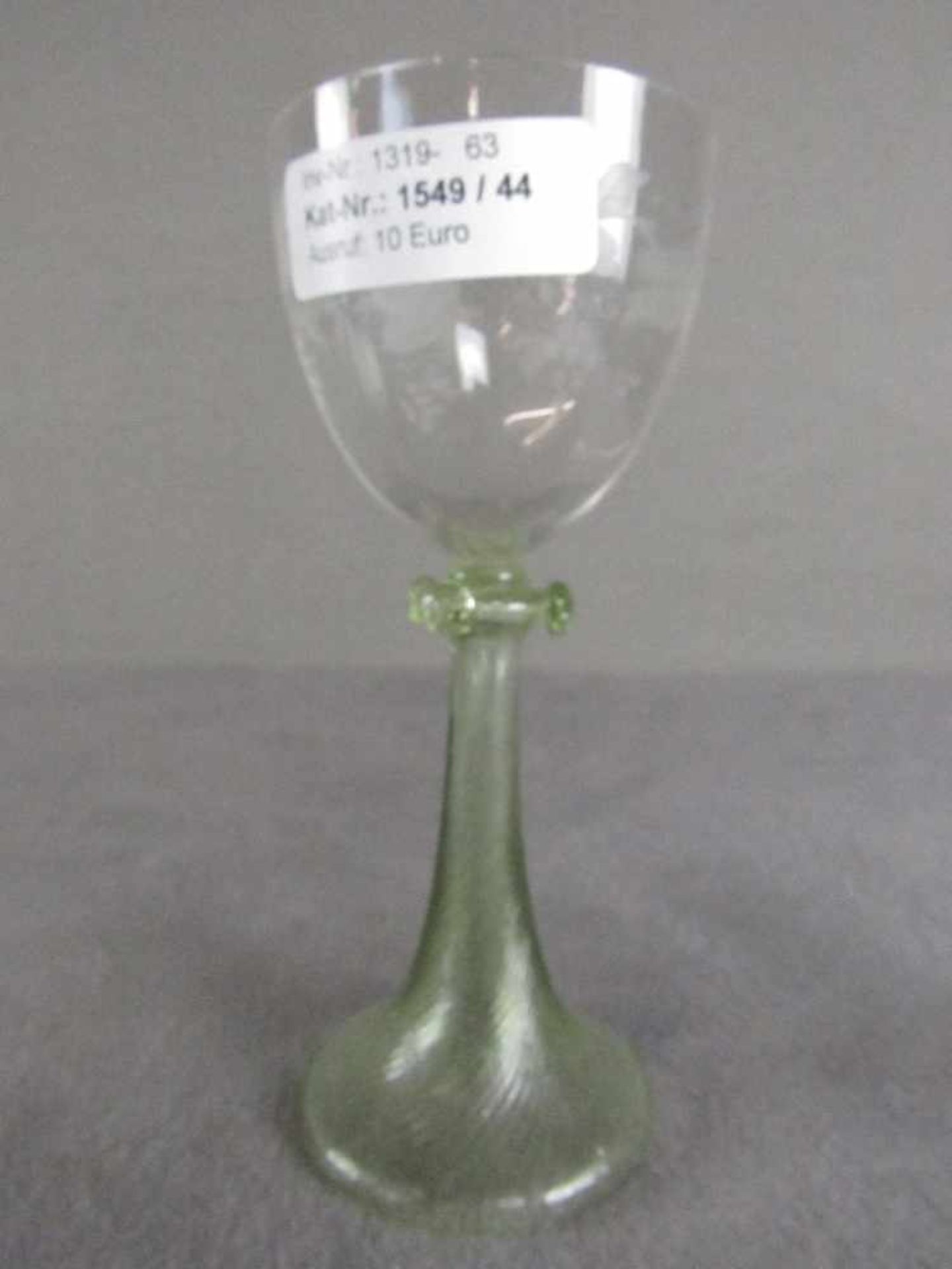 Schönes Jugendstil Pokalglas lindgrüner Fuß 17,5cm hoch