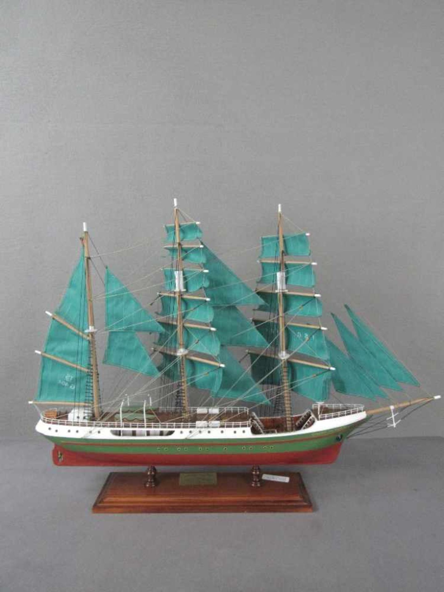 Schönes Modellschiff Holz Länge:74cm - Bild 5 aus 7