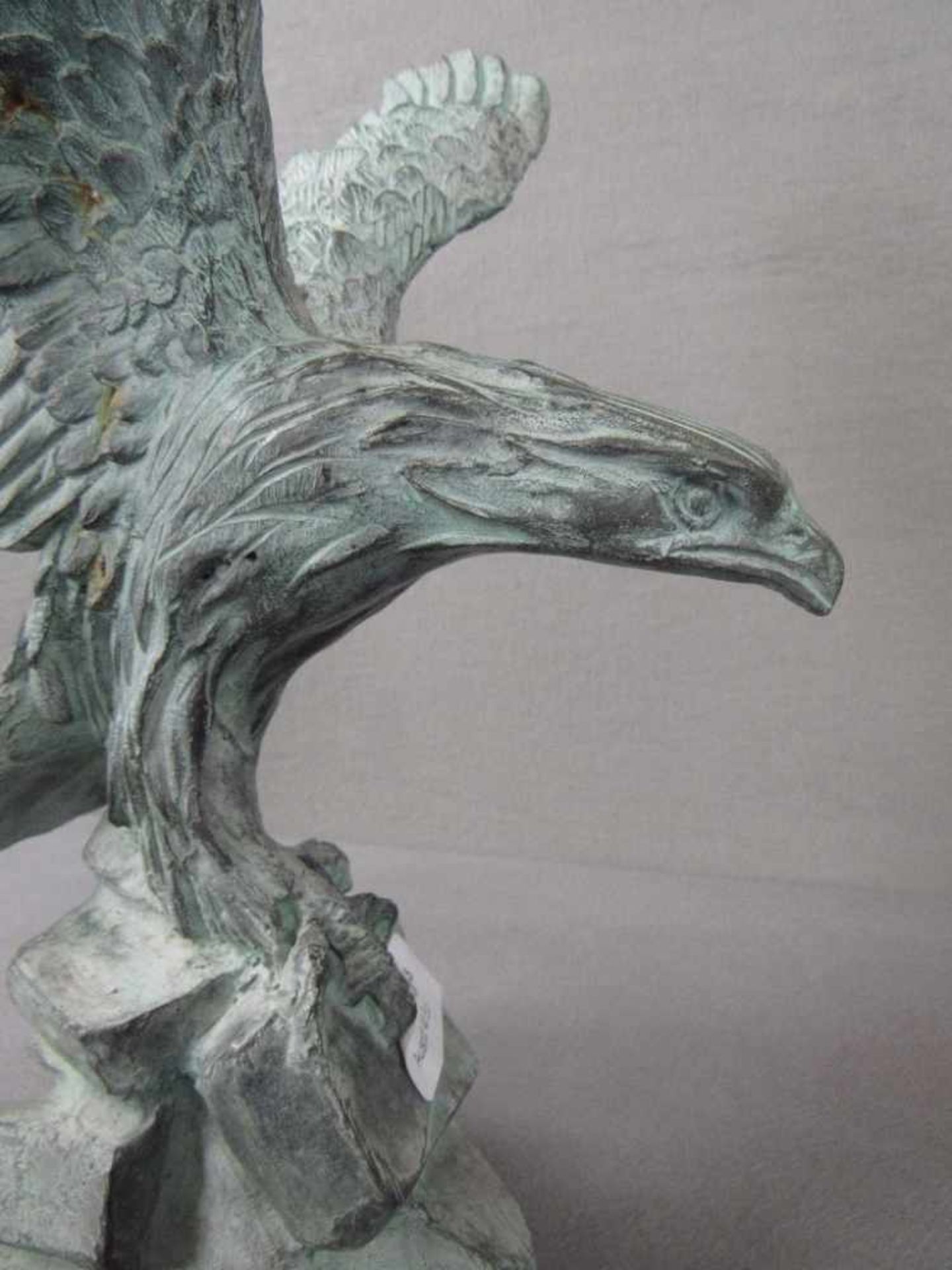 Bronzeadler schöne Patina ausgebreitete Schwingen 35cm hoch - Bild 4 aus 4