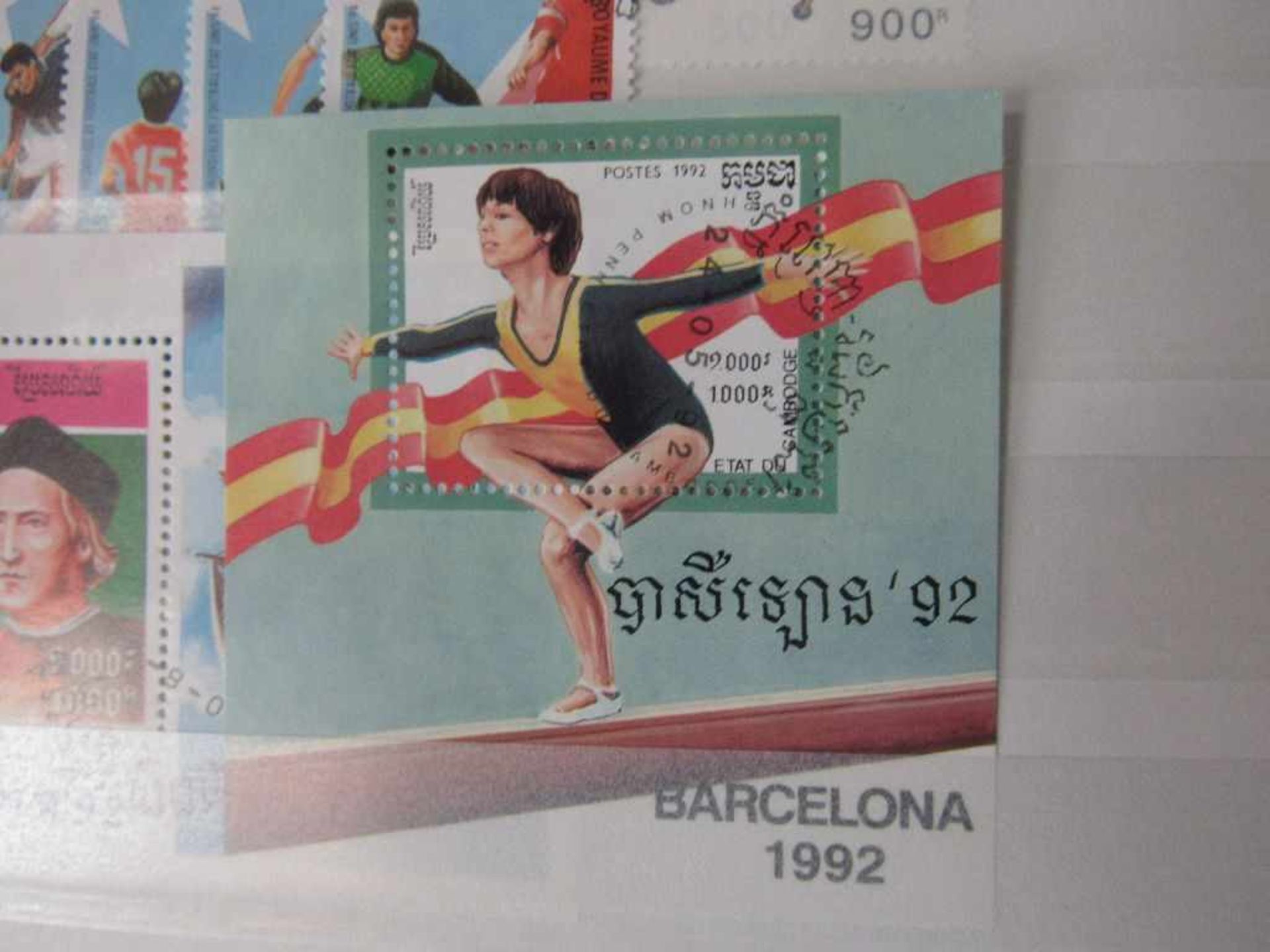 Konvolut fünf Briefmarkenalben alle Welt - Bild 9 aus 9