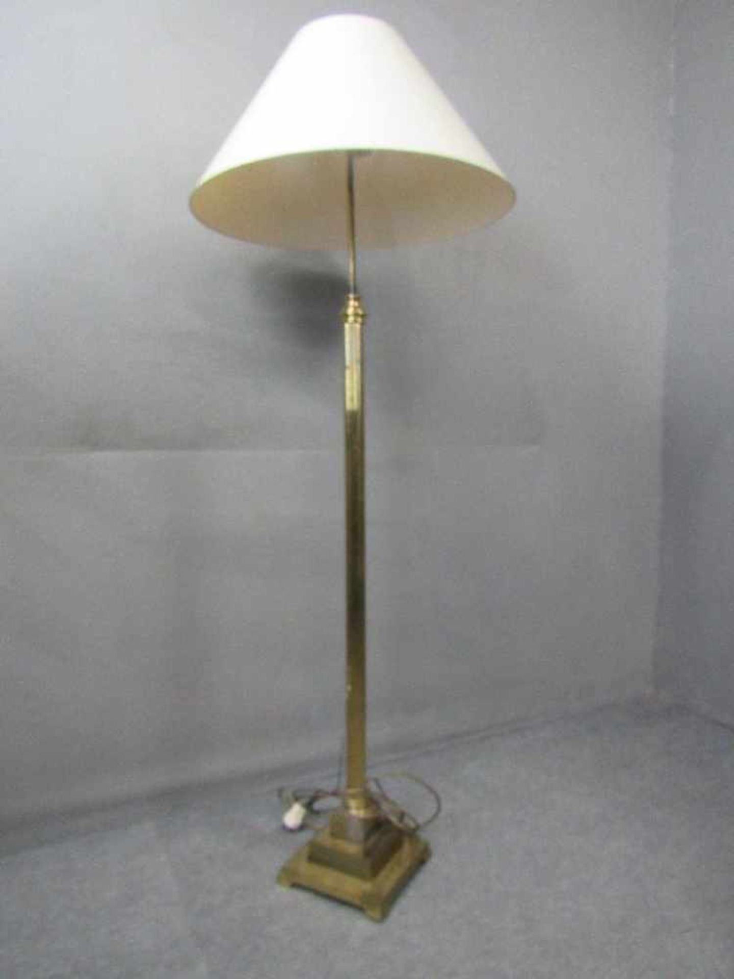 Stehlampe Messing zweiflammig ca.160cm hoch