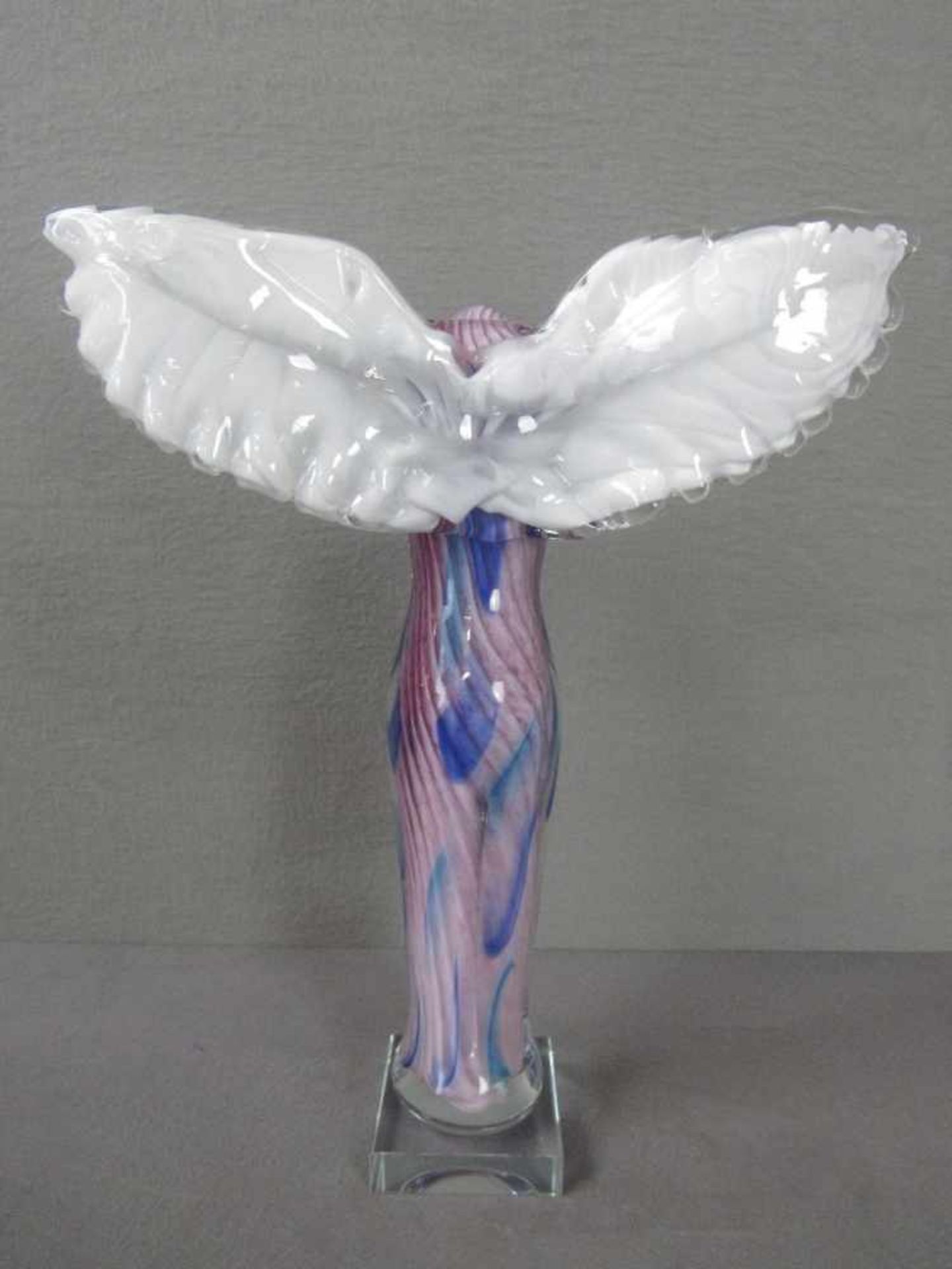 Glasskulptur Engel farbenfrohe gedrehte Farbeinschmelzungen 38cm hoch - Image 6 of 6