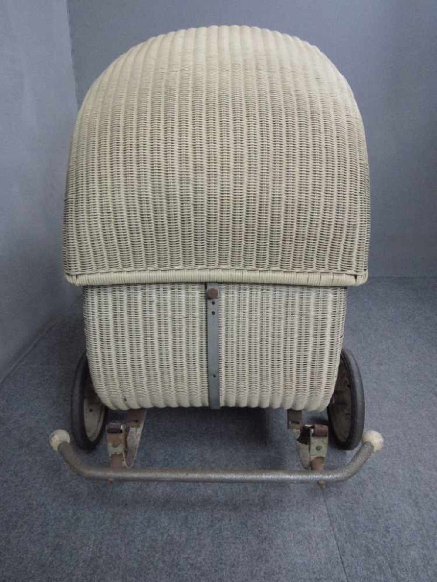 Kinderwagen 30er Jahre Rattan guter Zustand - Bild 5 aus 5