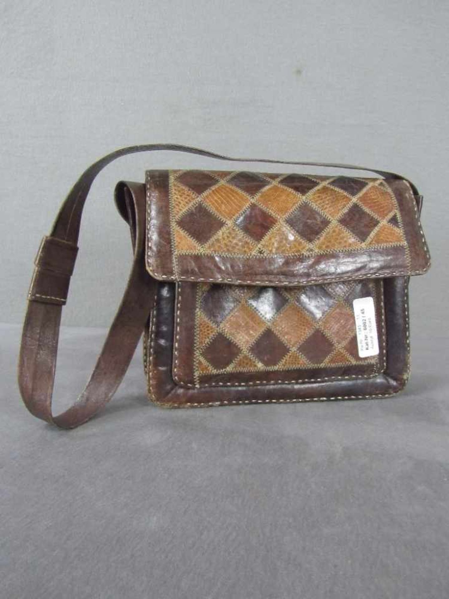 Vintage Damenhandtasche aus Naturprodukt