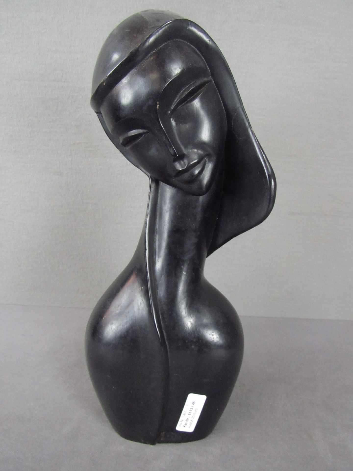 Skulptur Frau Holz 42cm hoch