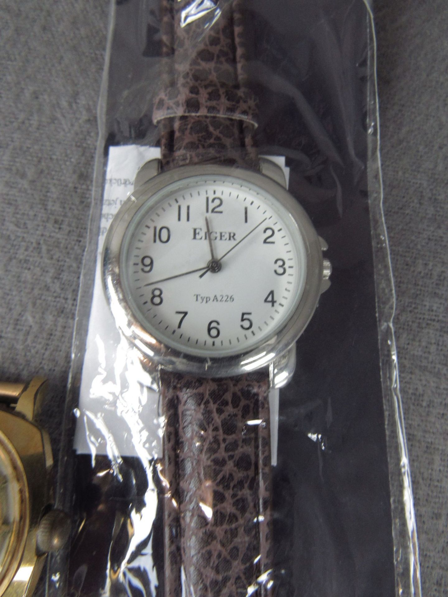 Konvolut bestehend aus 2 Uhren: 1 Ankra Sport Uhr läuft an und 1x Eiger Uhr original Verpackt - Bild 2 aus 4