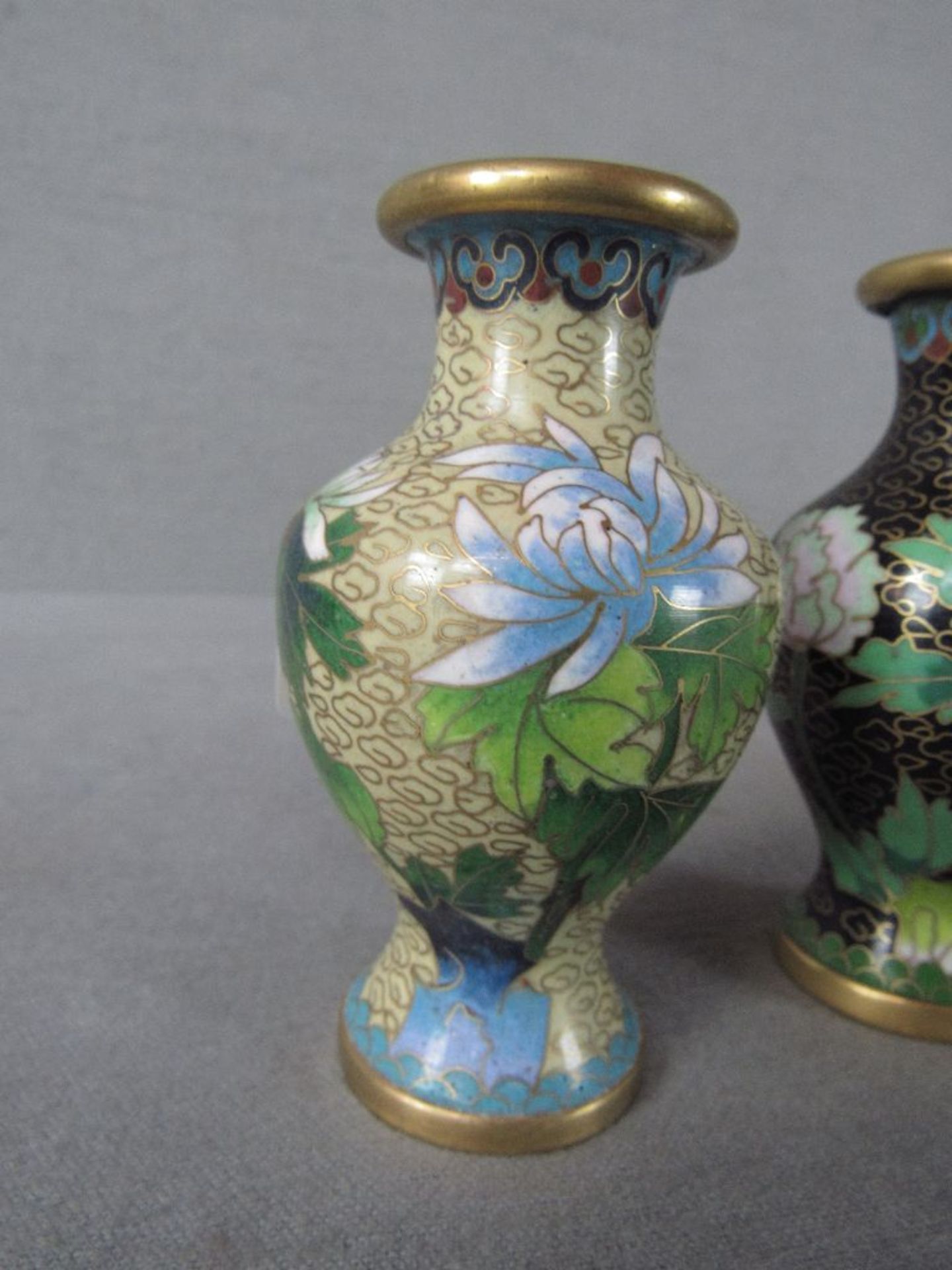Drei Cloisonneteile 2x Vase 1x Ei 7,5-10cm - Bild 2 aus 5