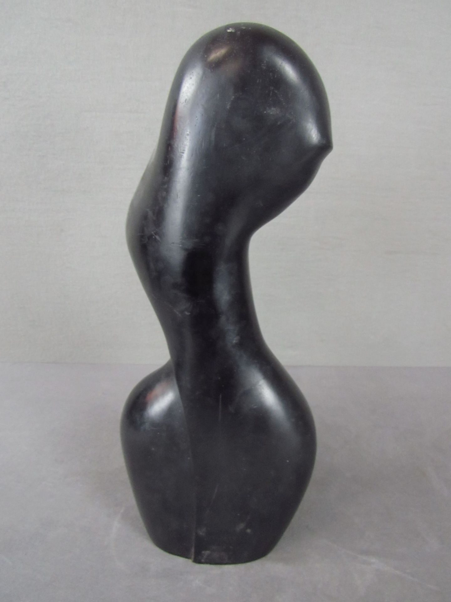 Skulptur Frau Holz 42cm hoch - Bild 3 aus 5