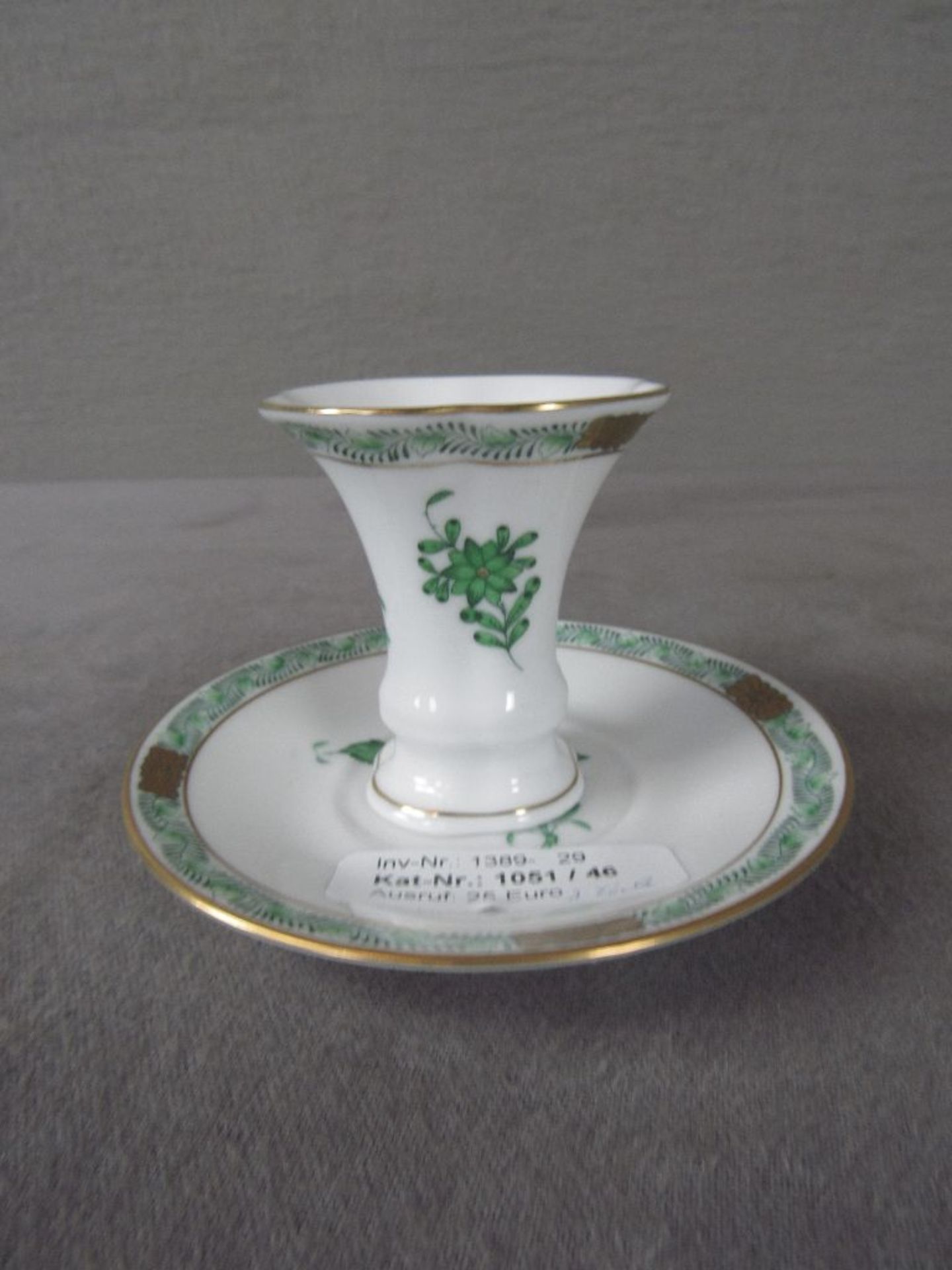 Porzellan Vase mit Teller Herend grün