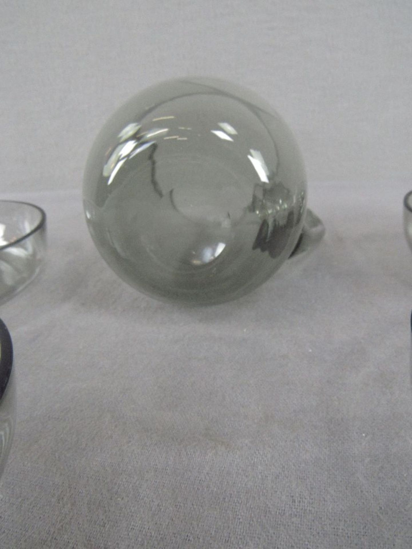 Glasset evtl Wagenfeld Rauchglas Kanne und Schälchen teilweise bestoßen - Image 4 of 4