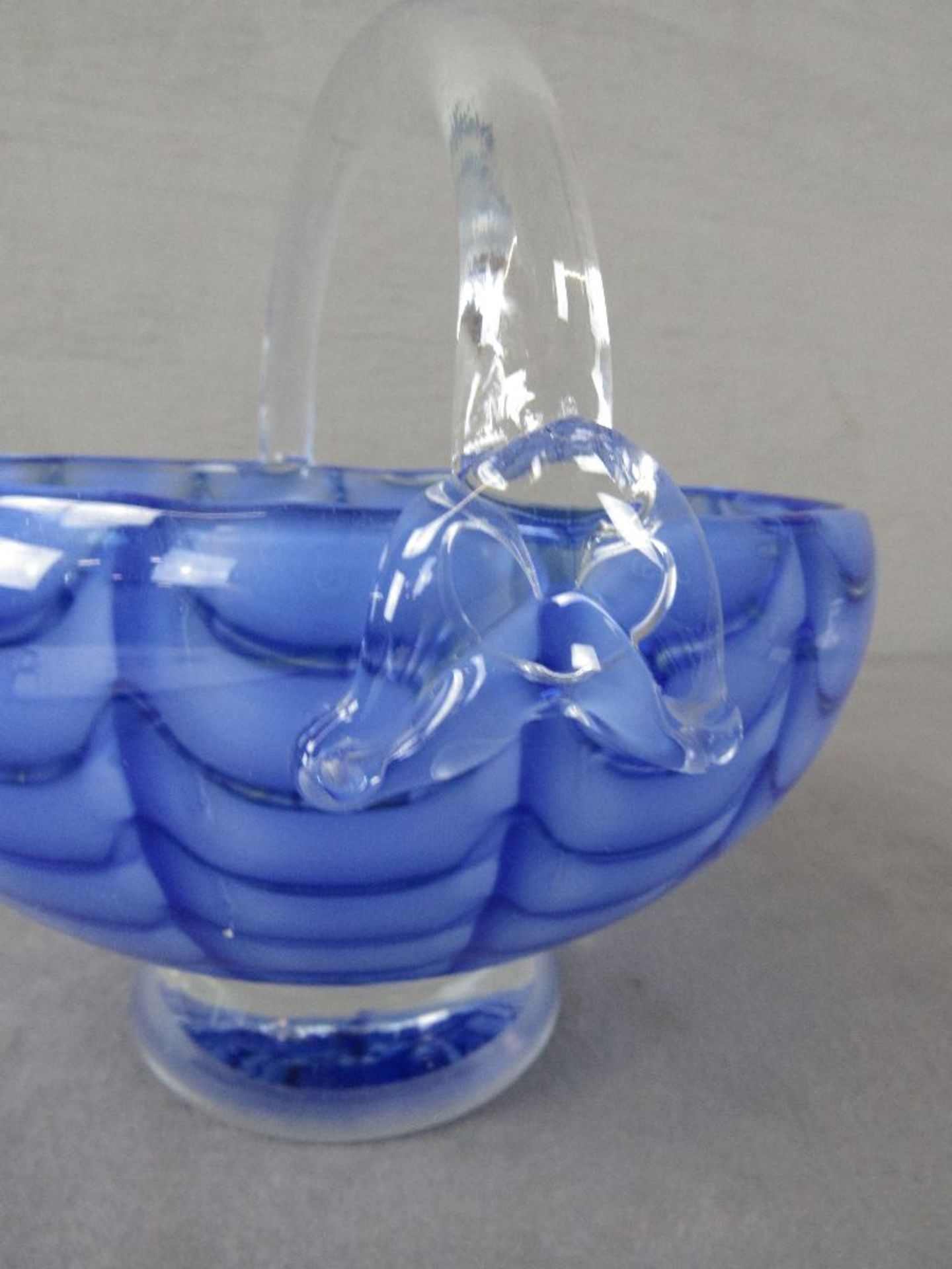 Großer blauer Glaskorb Durchmesser ca:20,5cm - Image 2 of 4