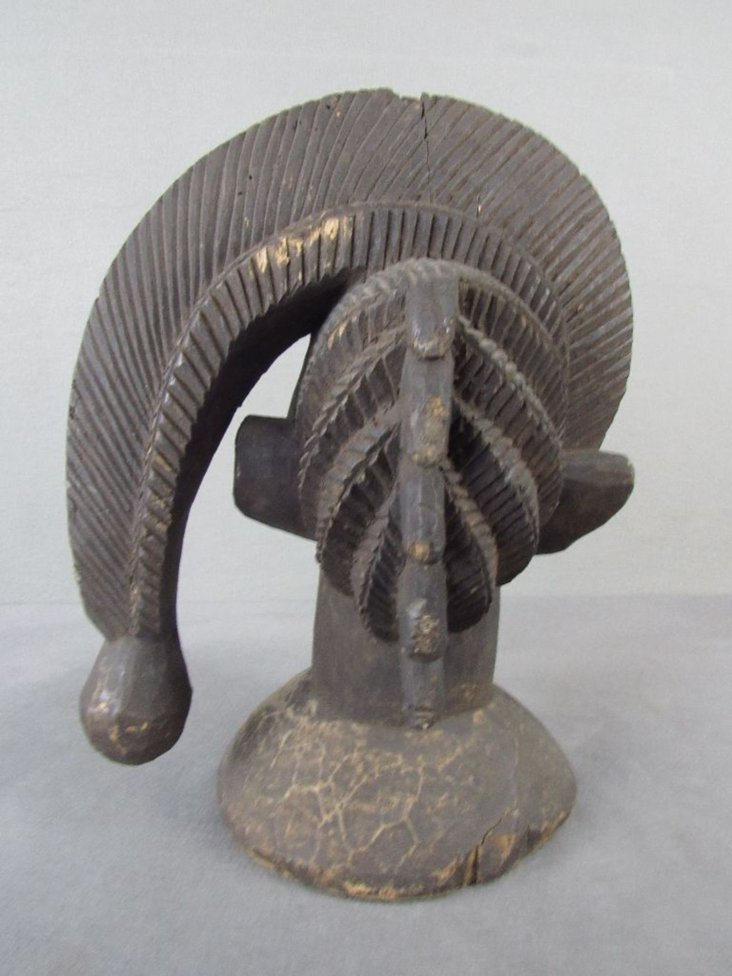 Zwei afrikanische Torwächter Skulpturen Nigeria geschätzt um 1930 30cm hoch - Image 5 of 8
