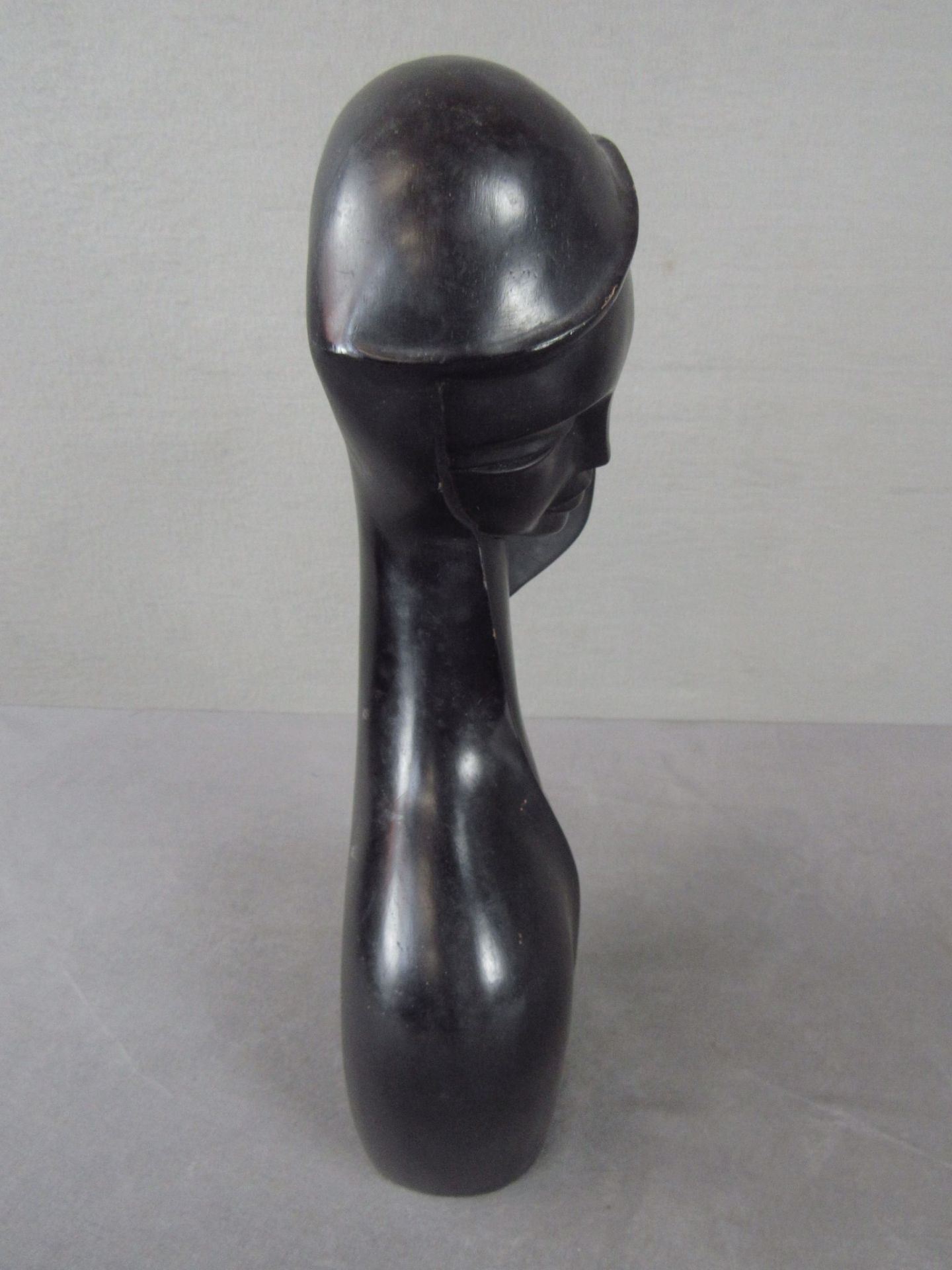 Skulptur Frau Holz 42cm hoch - Bild 4 aus 5