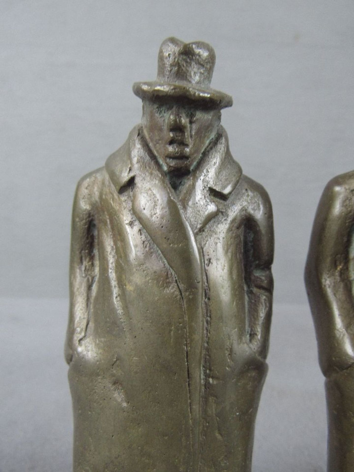 Siegfried Neuenhausen ( Elmenhorst) zwei Bronzefiguren Darstellung "zwei Gleiche" Höhe 15cm - Bild 2 aus 10