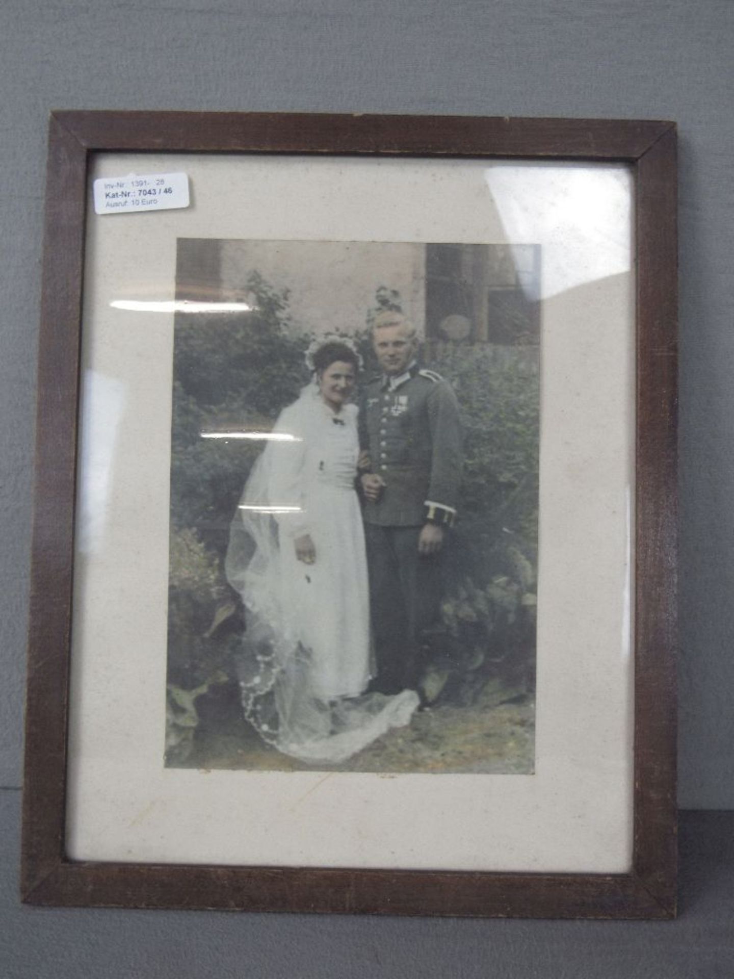 Hochzeitsbild eines Soldaten im 2.WK ca.33x42cm - Image 2 of 2