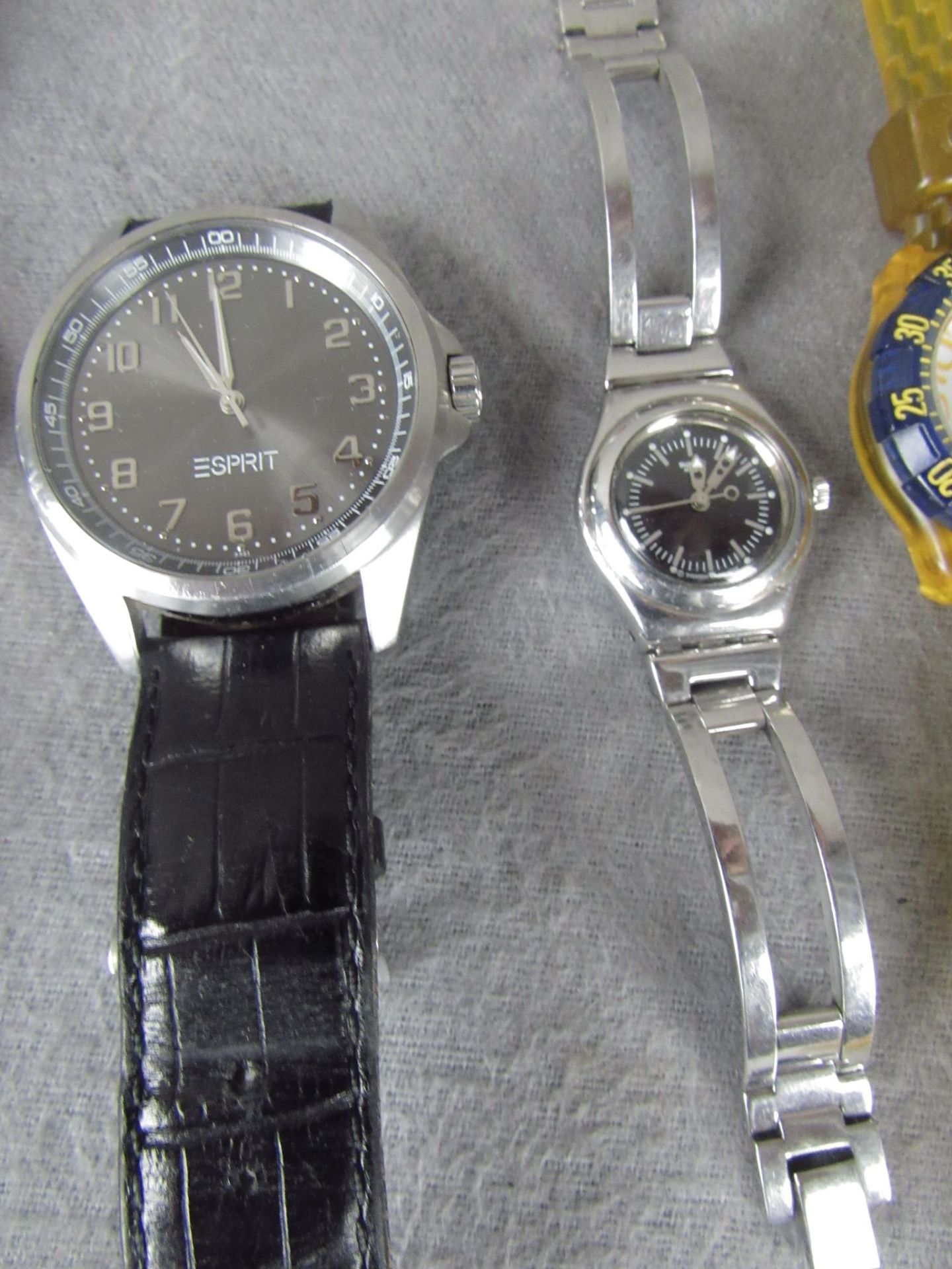 Konvolut bestehend aus 9 Uhren: 3 Esprit Uhren Funktion nicht geprüft 1x Walzgolddouble 1x Kano - Bild 3 aus 6