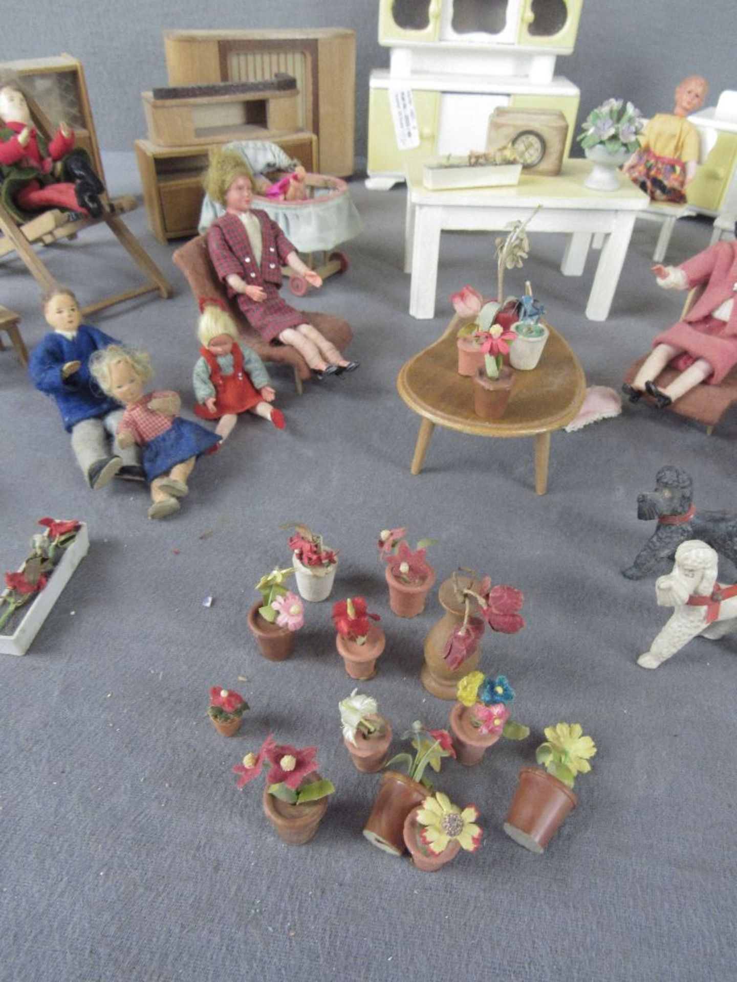Konvolut Puppenmöbel und Inventar Puppen groß - Image 3 of 7
