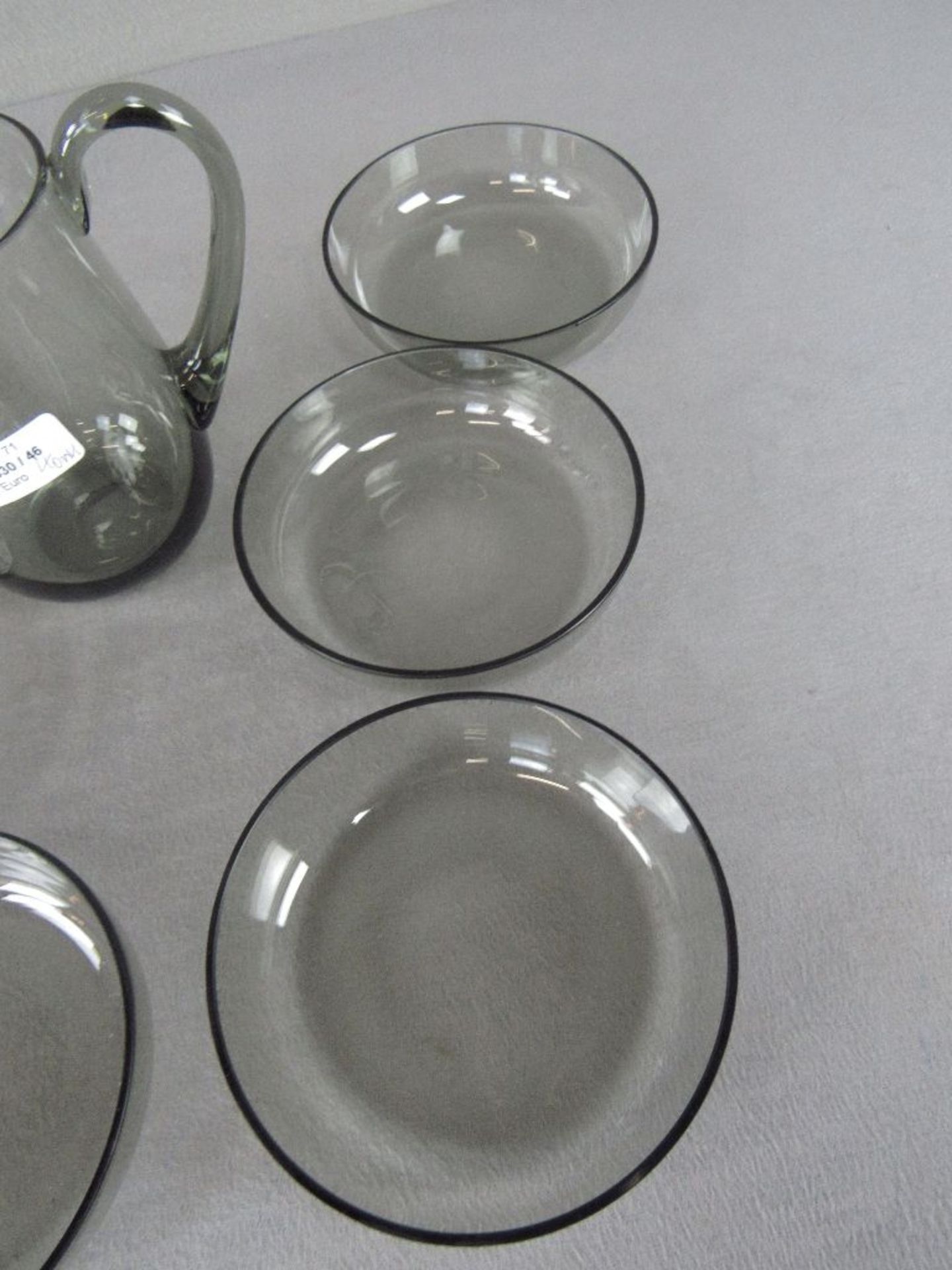 Glasset evtl Wagenfeld Rauchglas Kanne und Schälchen teilweise bestoßen - Image 3 of 4