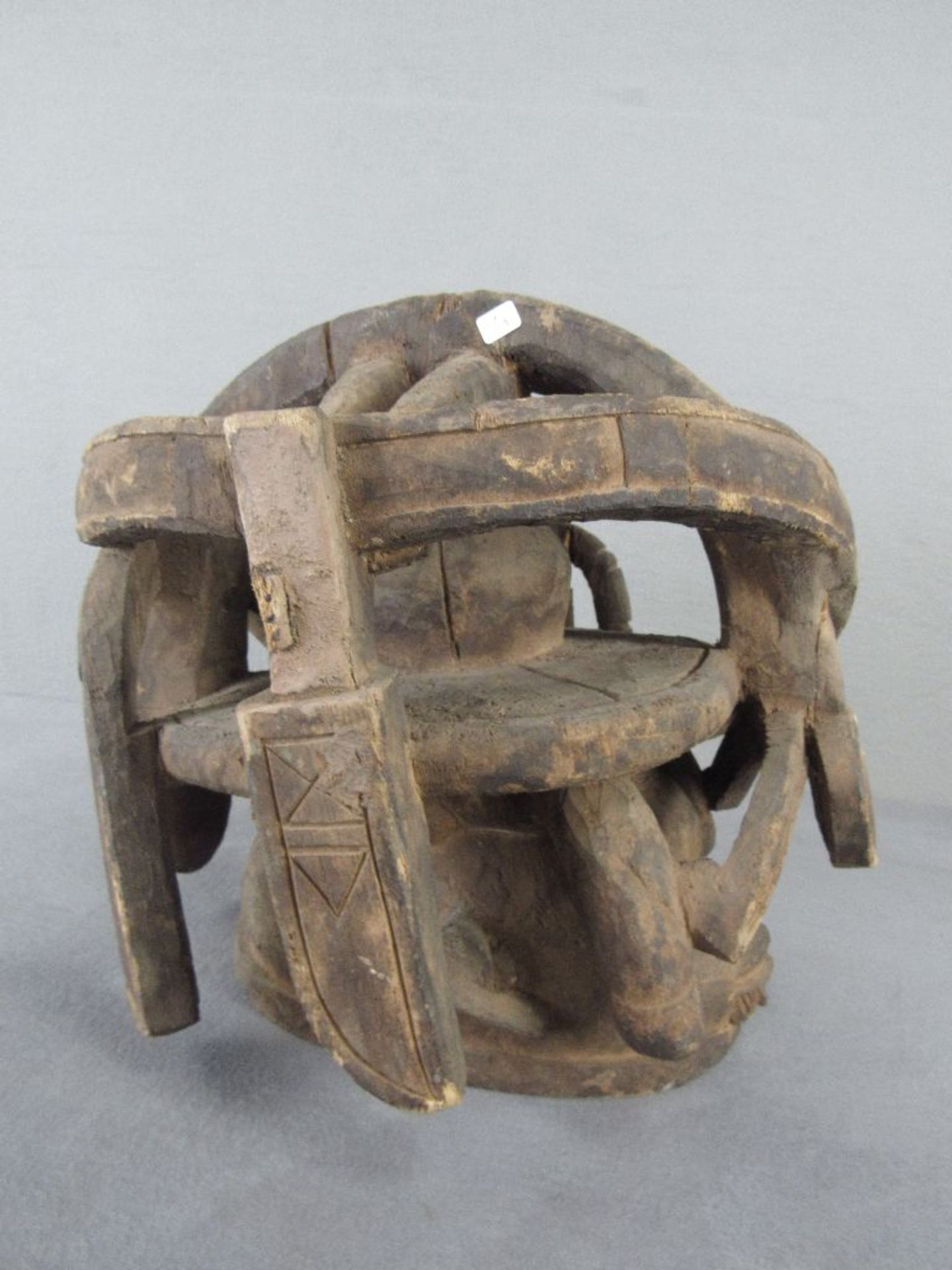 Afrikanische Maske vermutlich aus dem Kongo 1920-1950 guter Zustand mit zwei kleinen Bruchstellen im - Image 6 of 7