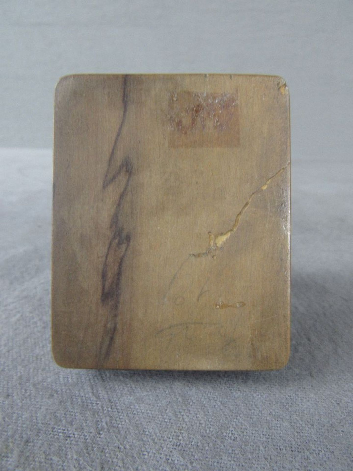 Taschenuhrhalter Holz mit Vogelmotiv ca. 1900 ca:6x7cm - Image 3 of 4