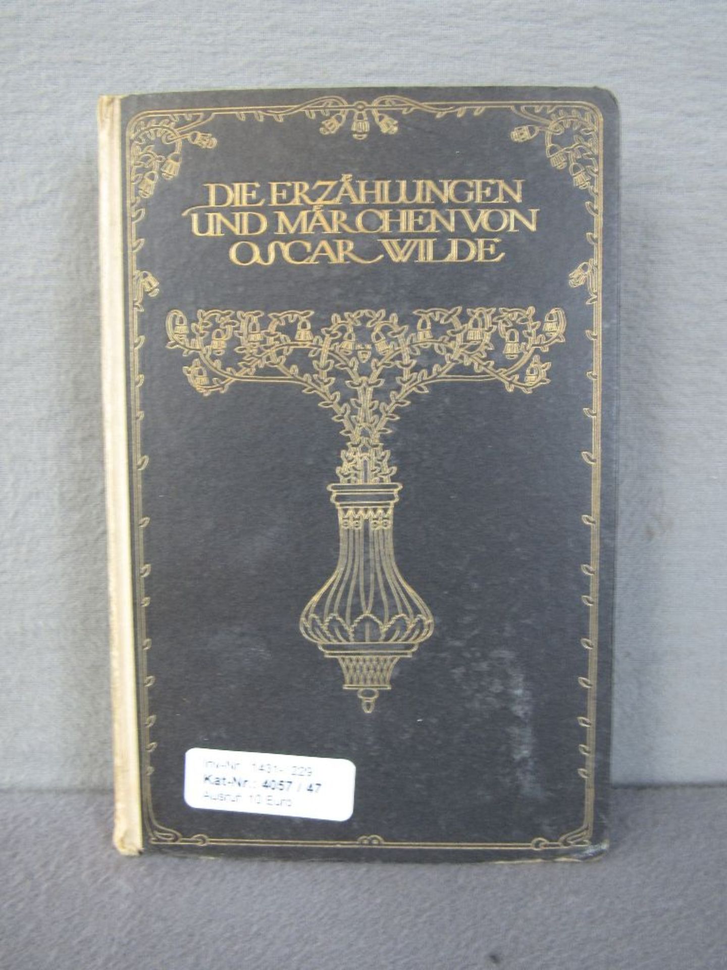 Antikes Buch die Erzählingen und Märchen von Oscar Wilde