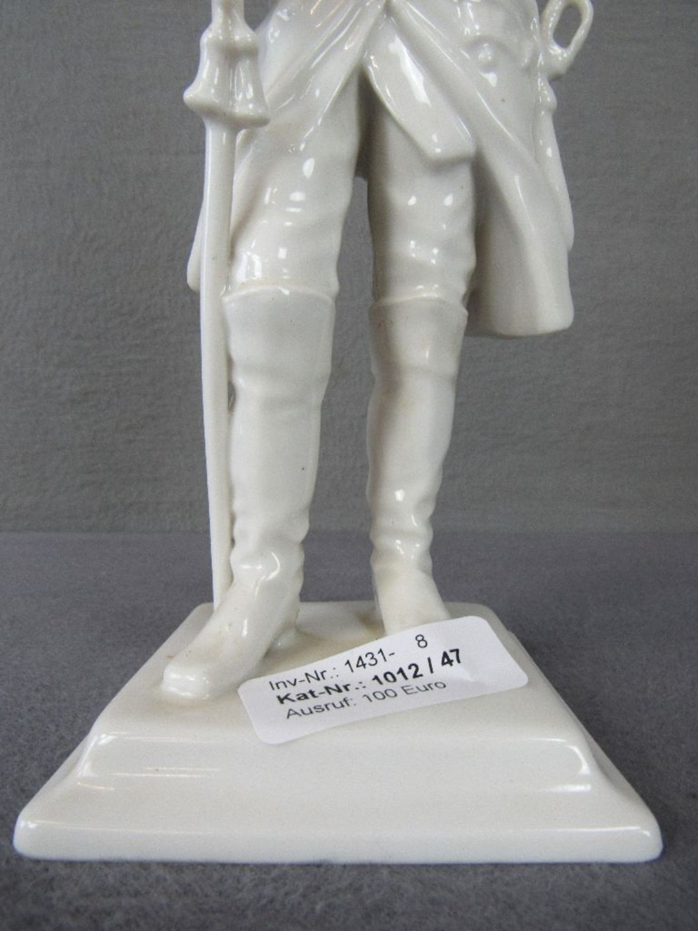 Porzellanfigur "der alte Fritz" Hersteller Hutschenreuther Höhe:28cm - Bild 2 aus 10