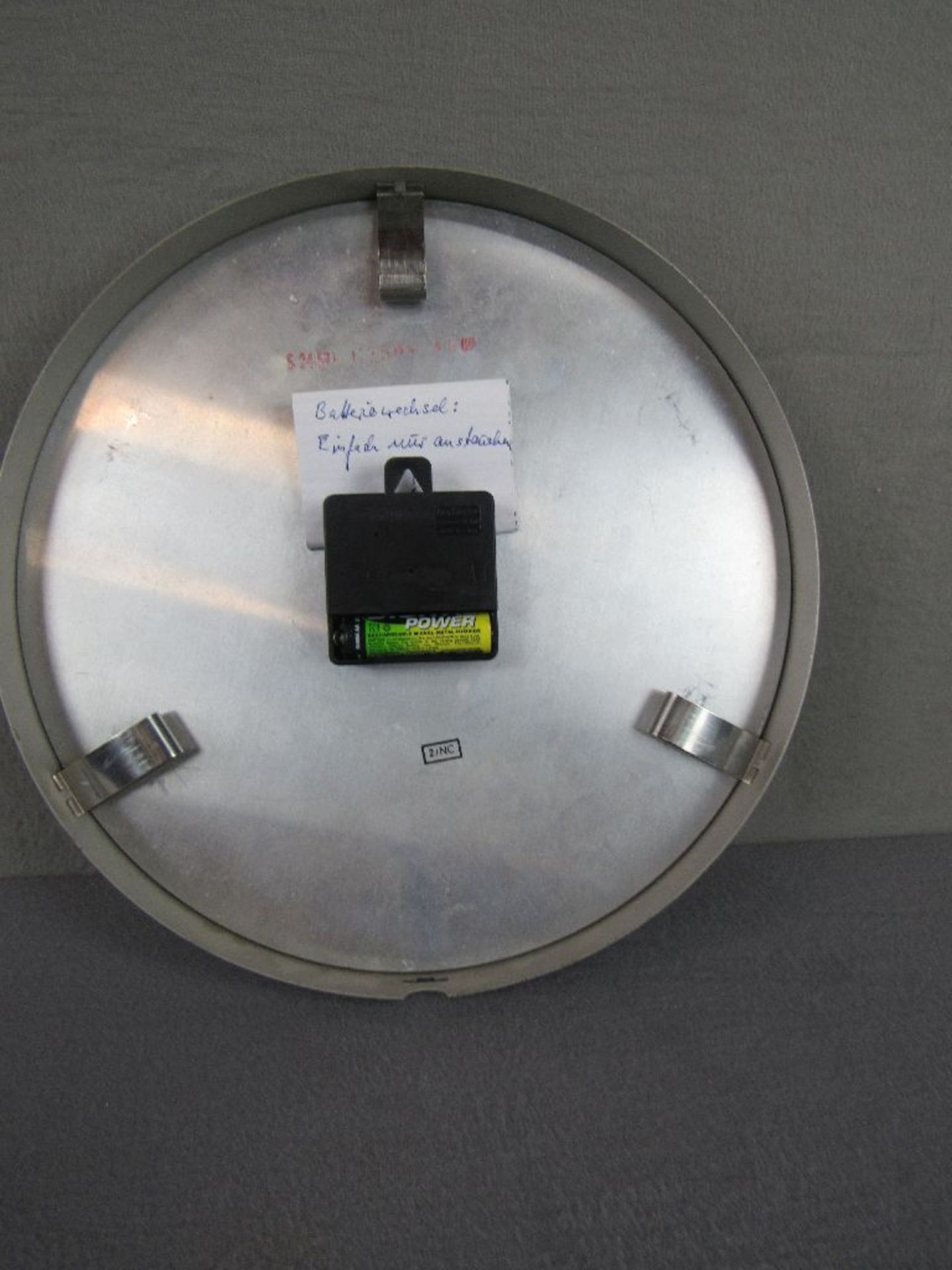 Wanduhr Metall Siemens Industrieuhr funktionstüchtig 28cm Durchmesser - Bild 3 aus 3