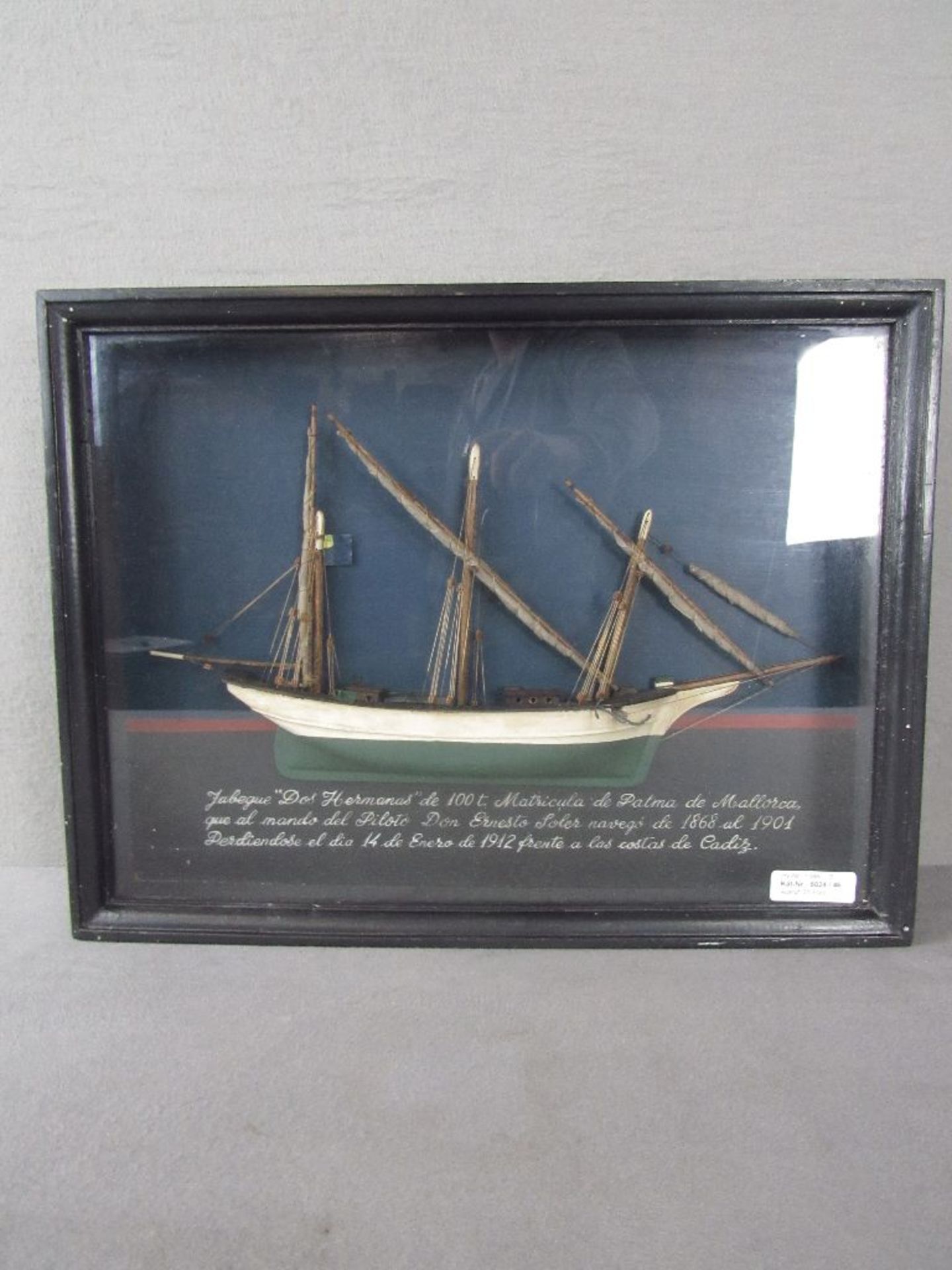 Diorama Halbschiff hinter Glas 50x38cm