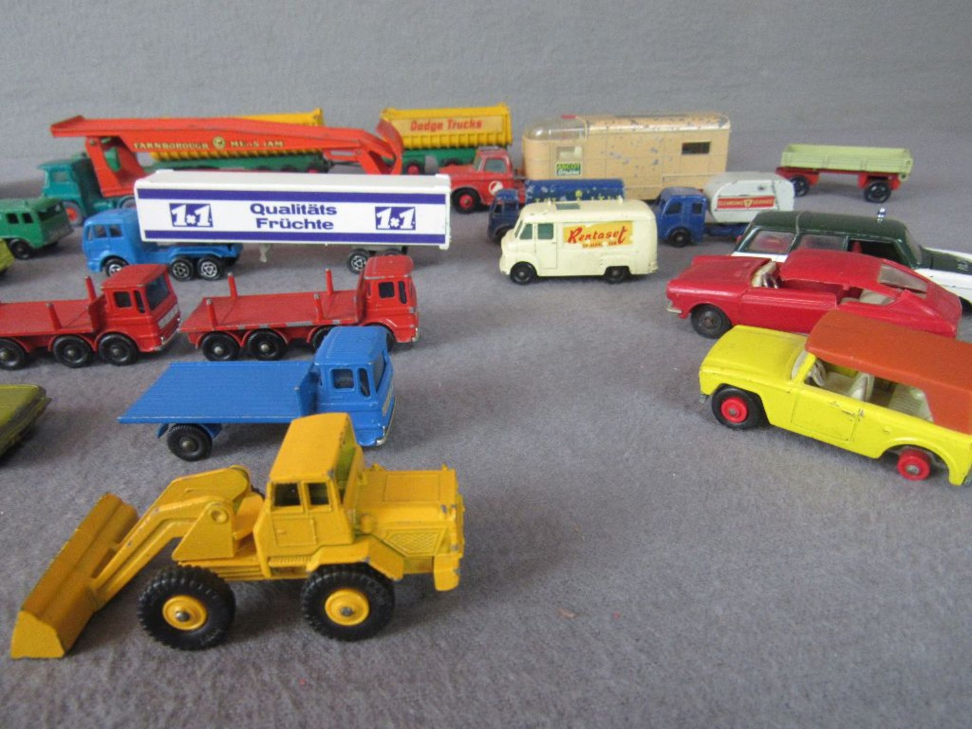 Konvolut Modellautos 60er 70er Jahre Matchbox und anderes interessantes Konvolut - Bild 4 aus 10