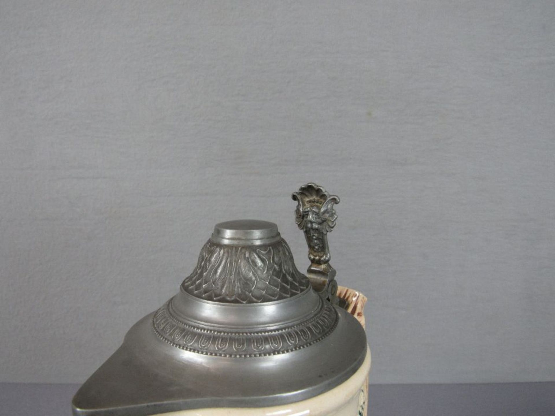 Großer Henkelbierkrug lasierte Keramik Villeroy&Boch um 1900 ca.32cm hoch - Image 7 of 7