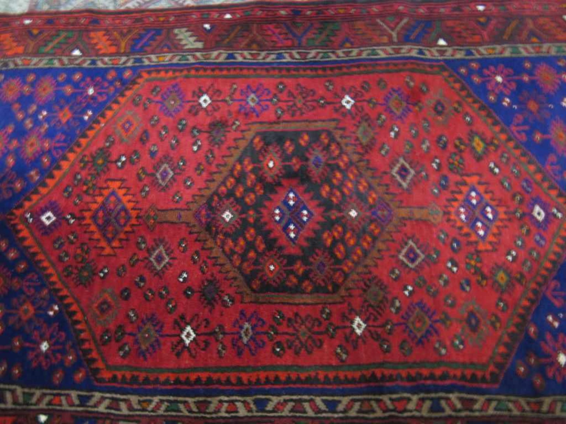 Teppich handgeknüpft rotgrundig 223x135cm - Image 2 of 3