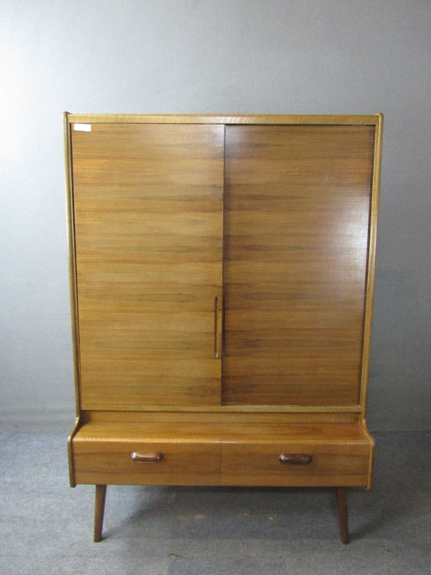 Dänish Design kleines Highboard zwei Schübe zwei Schiebetüren 60er Jahre ca.100x150x47cm