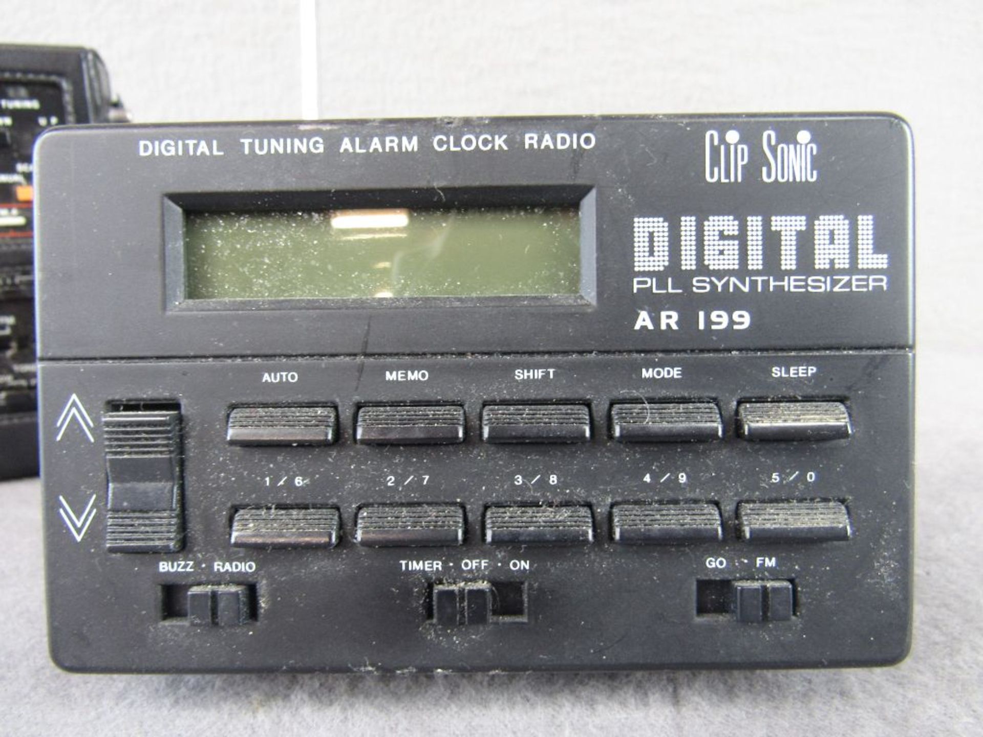 Vintage 5 Radios 70er Jahre - Image 4 of 5