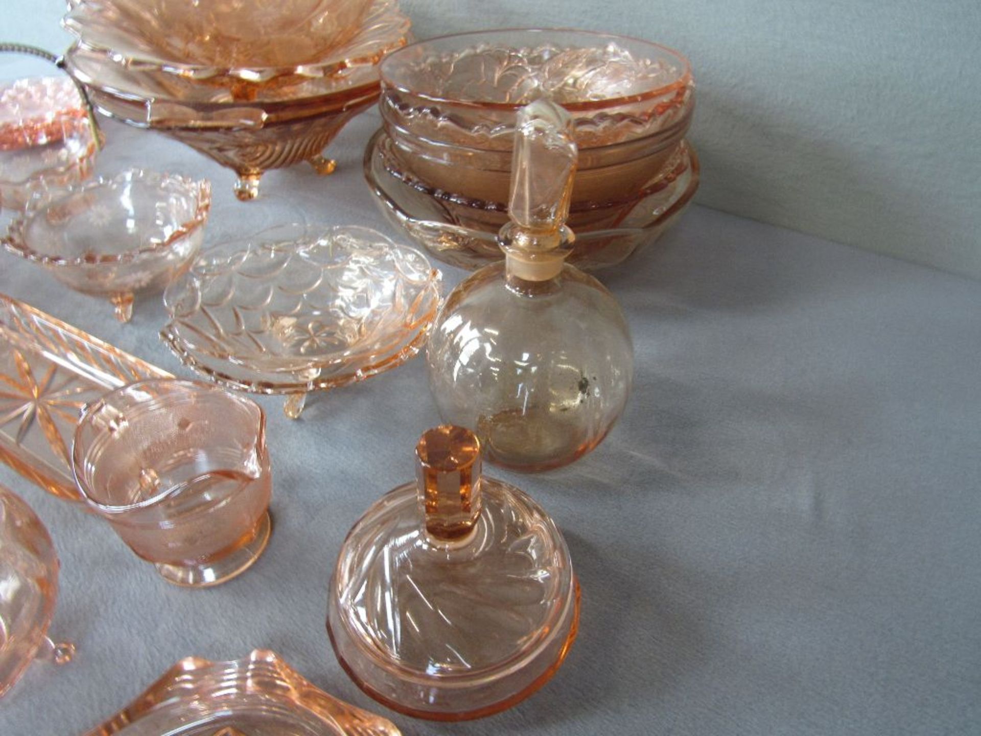 Riesiges Konvolut Glas Rosalin 30er-50er Jahre aus dem Nachlaß eines Sammlers interessante Stücke - Image 5 of 7