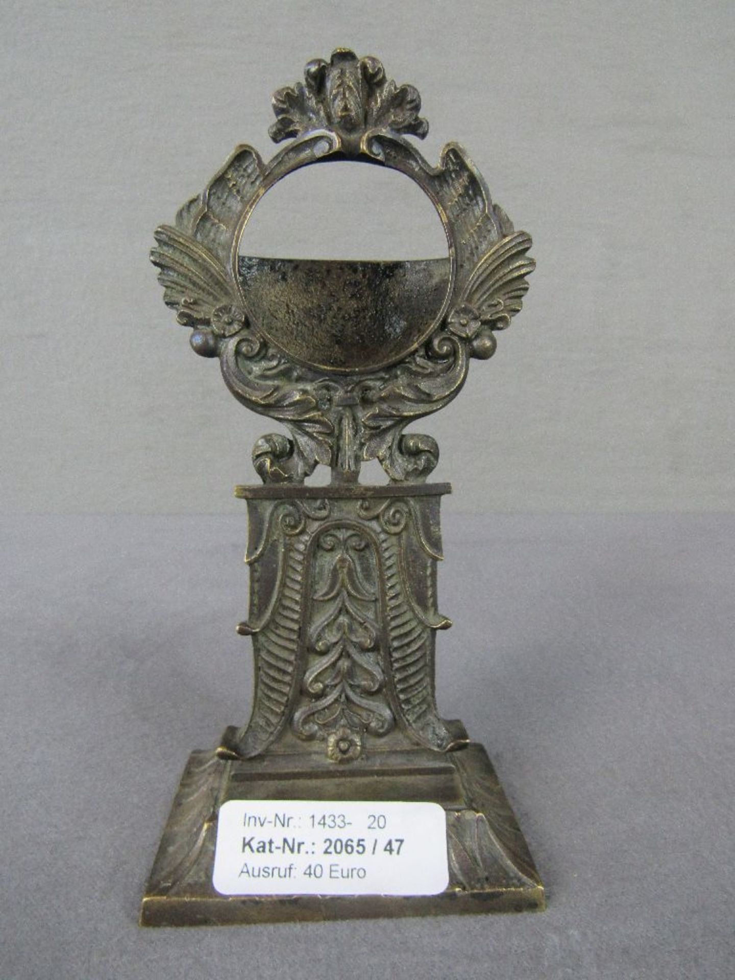 Uhrenhalter Messing bronziert Ende 19. Jahrhundert